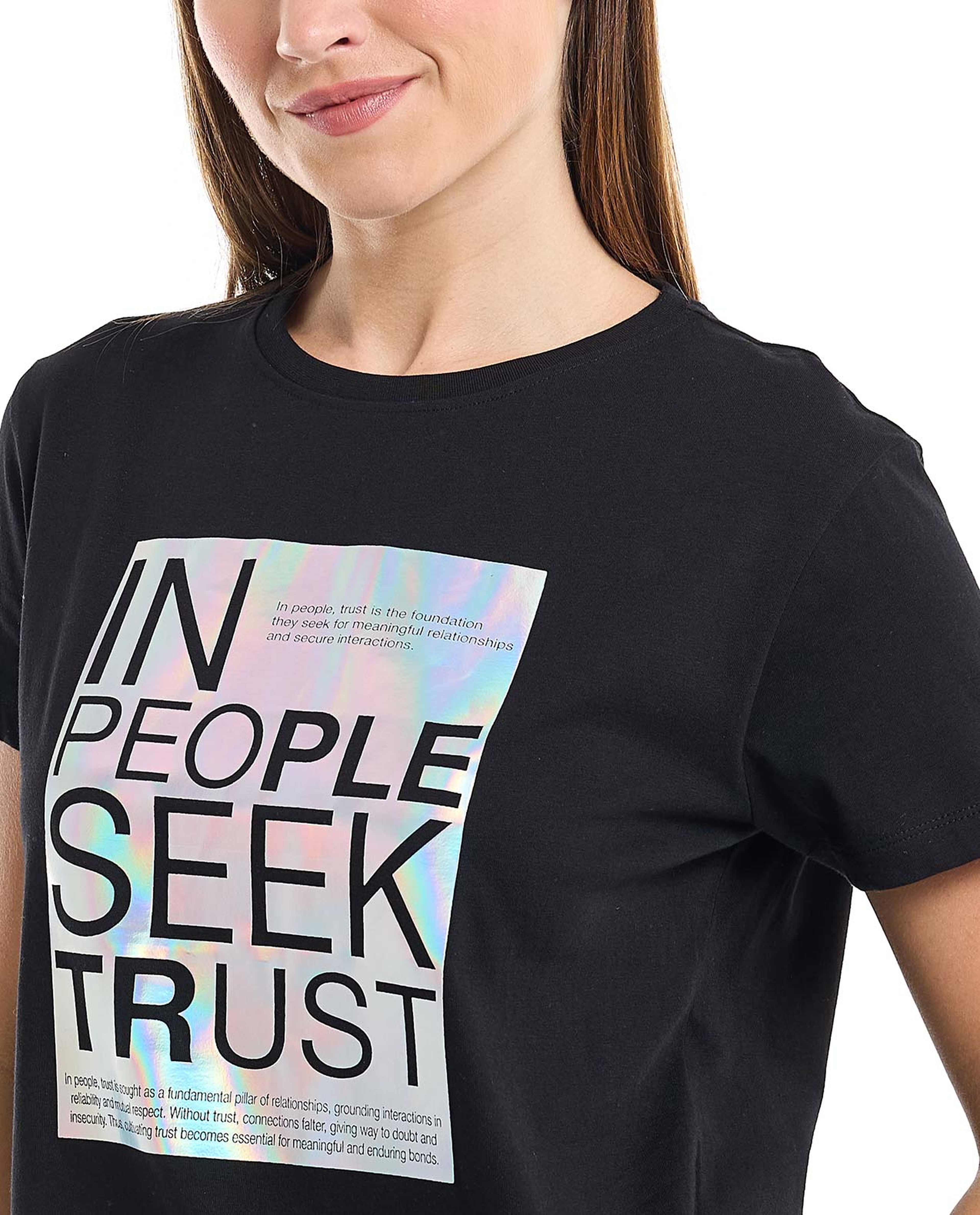 Graphic Print T-Shirt with Crew Neck and Short Sleeves