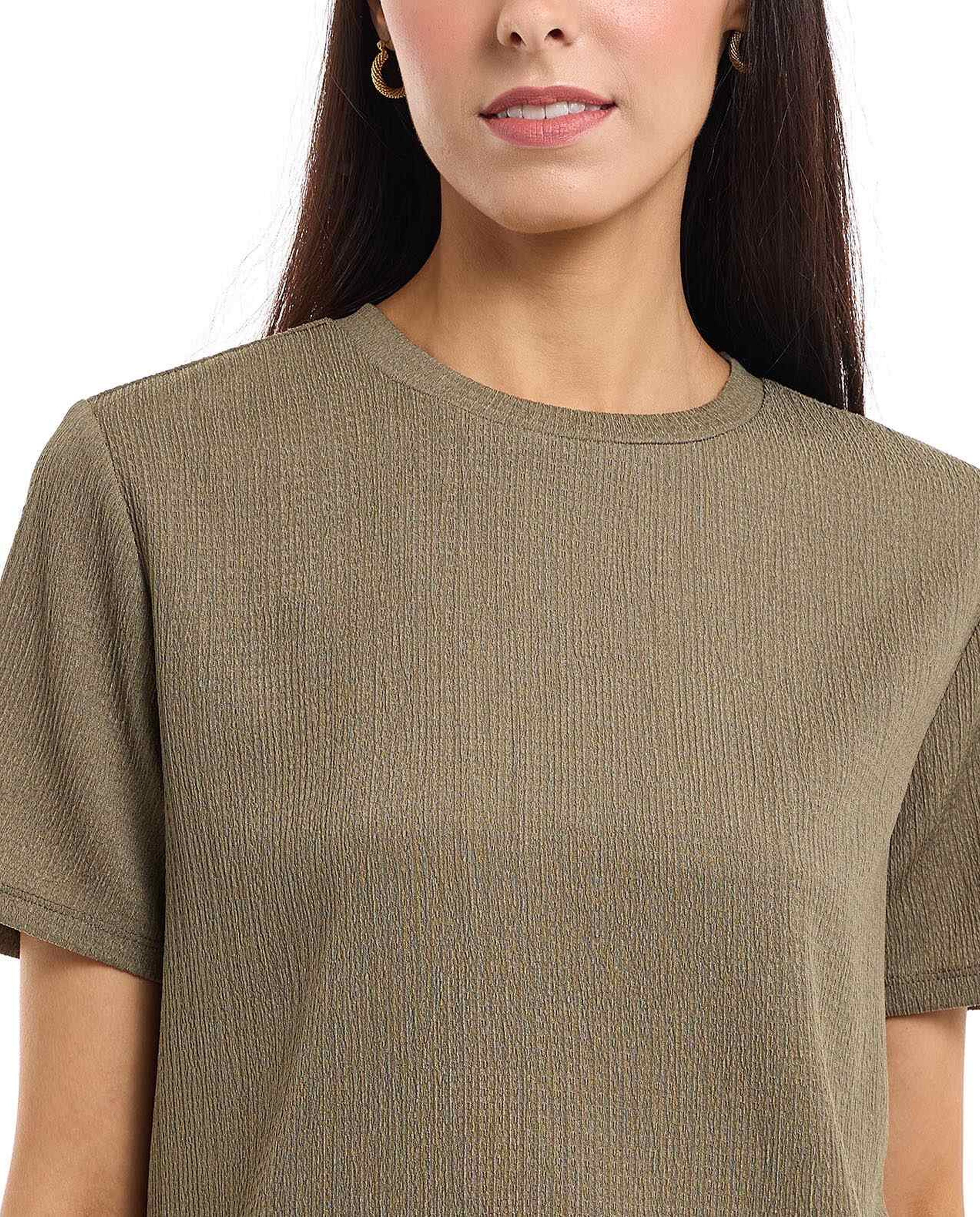 Textured Knit Top with Crew Neck and Short Sleeves