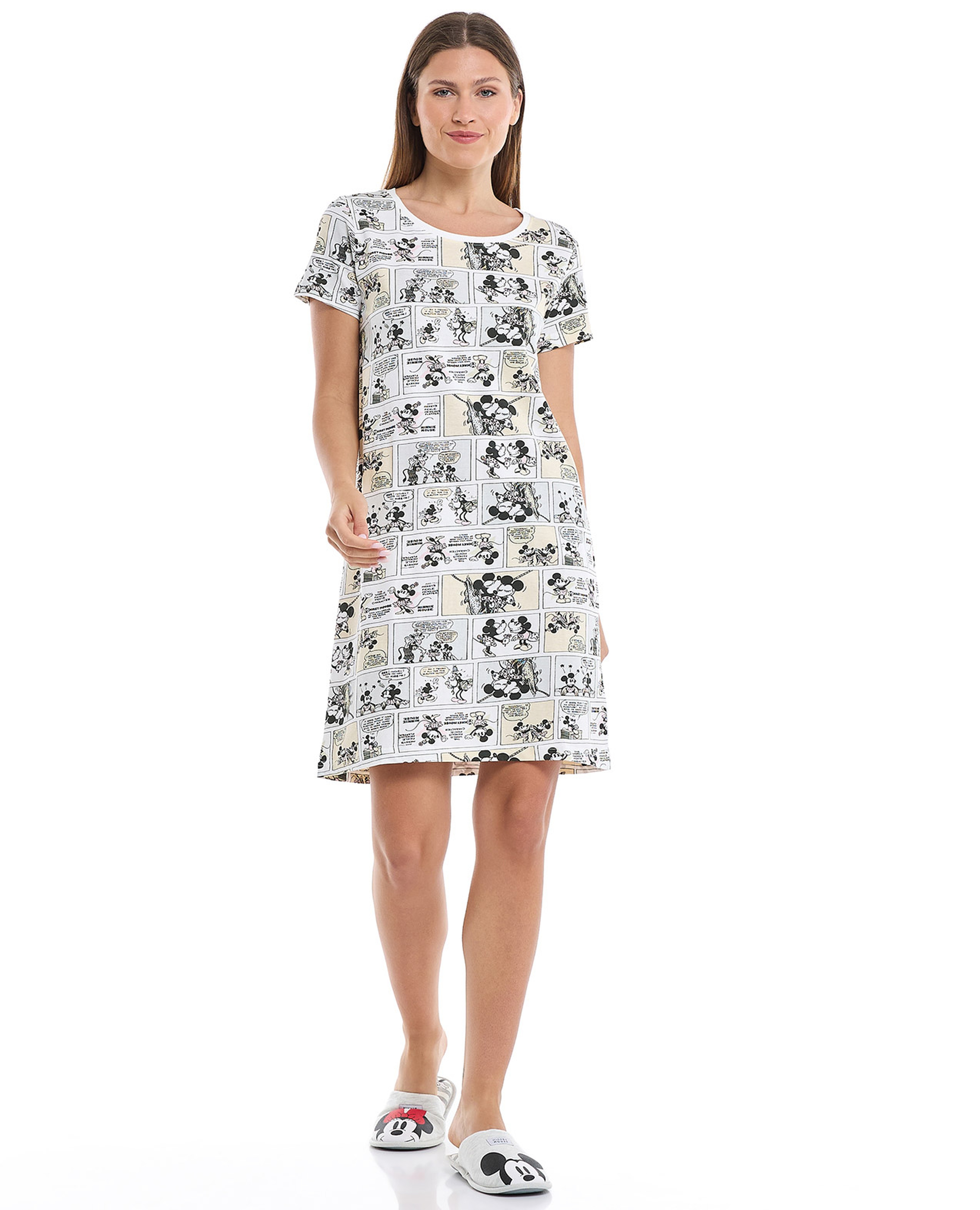 ثوب نوم بطبعة ميكي ماوس وأكمام قصيرة