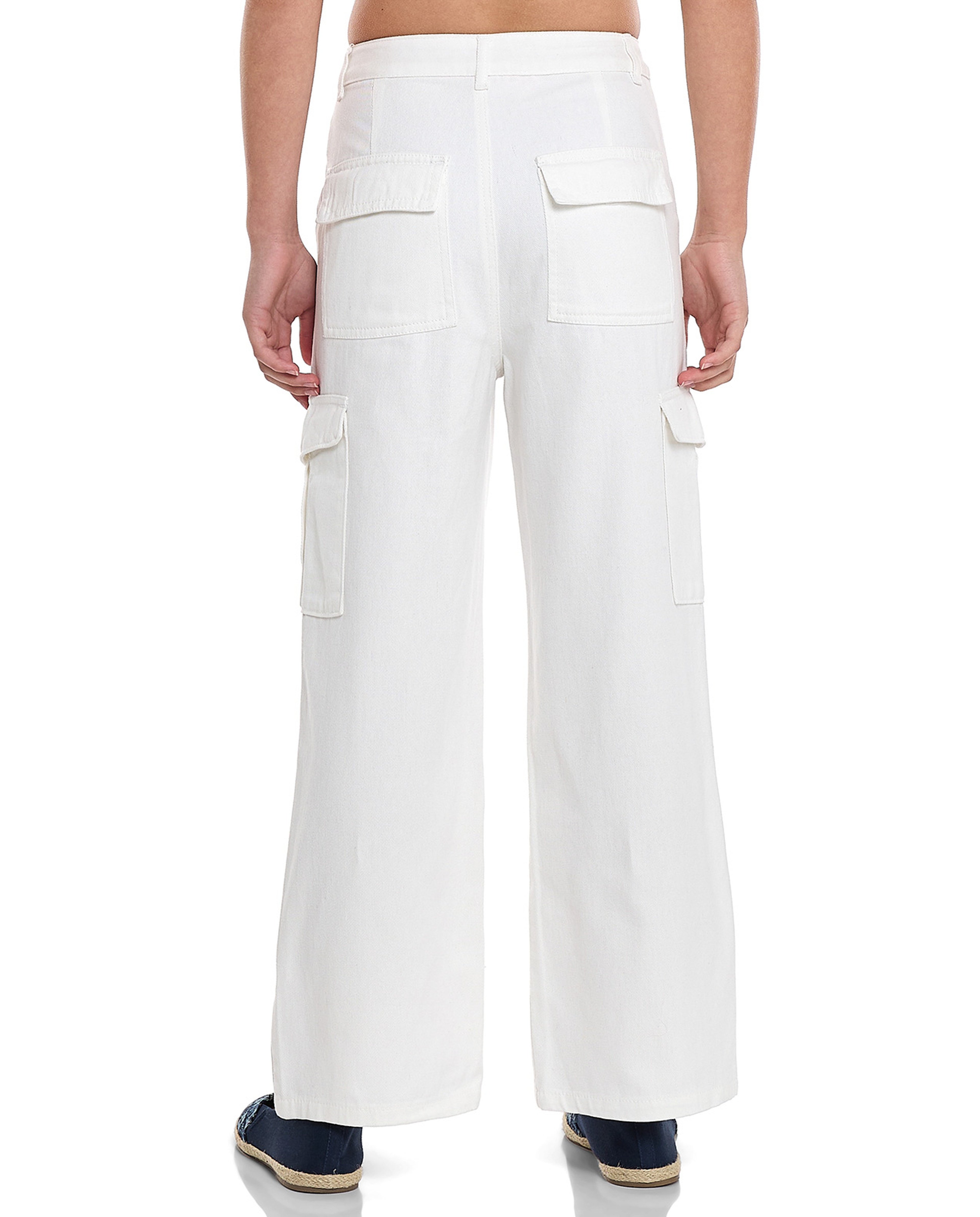 Solid Wide Leg Cargo Jeans with Button Closure
