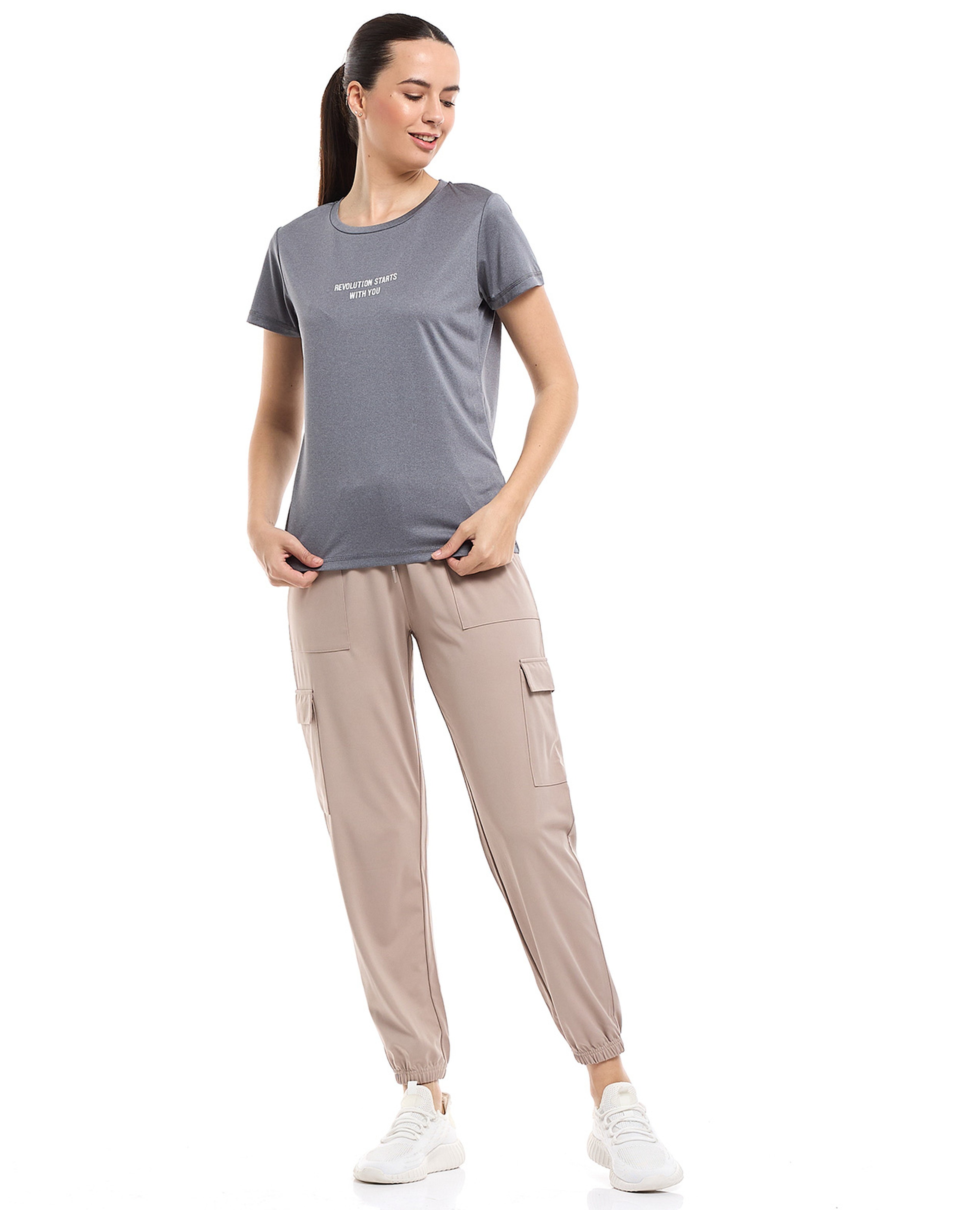 جوغر كارغو سادة برباط على الخصر