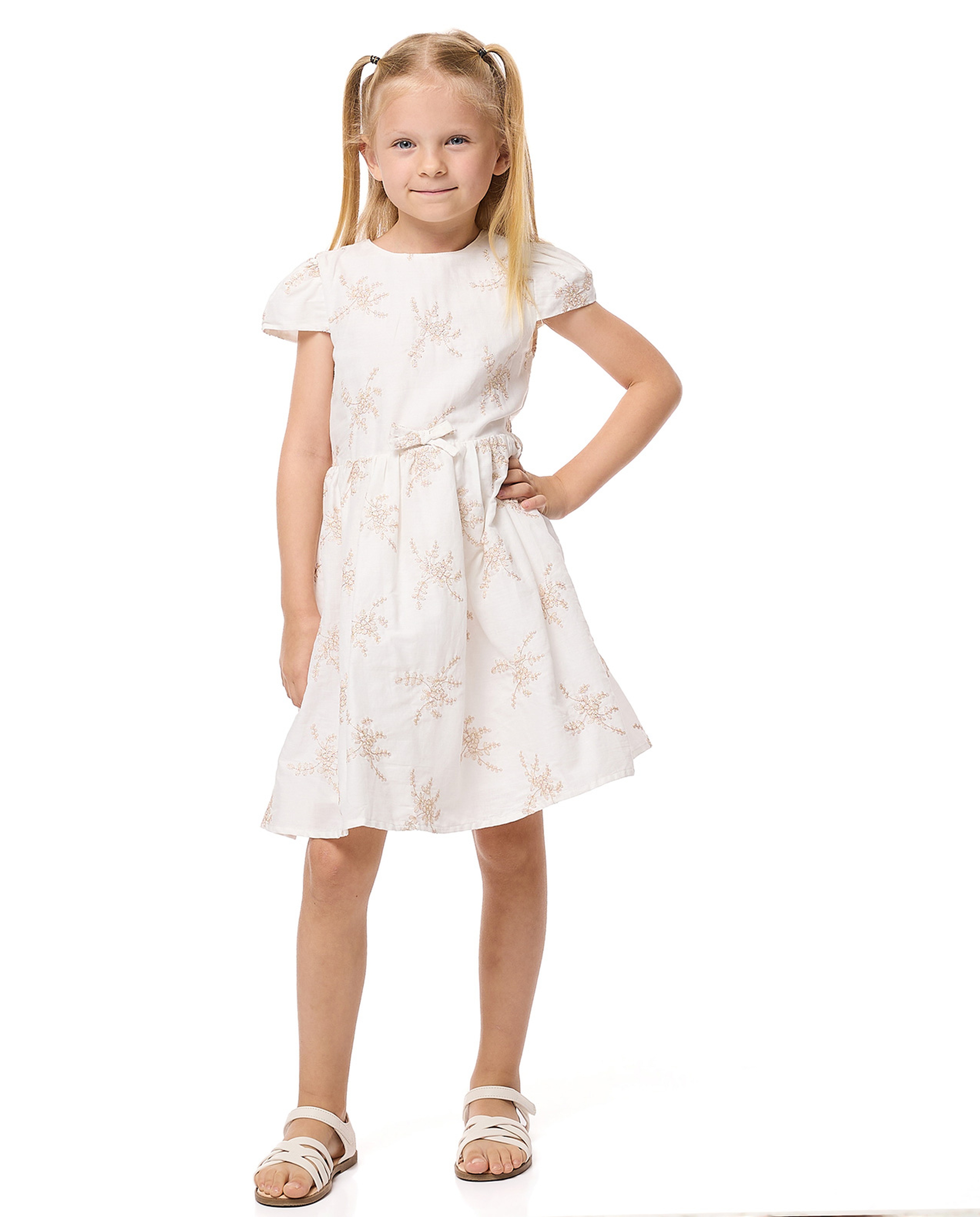 Embroidered Flared Dress with Crew Neck and Short Sleeves