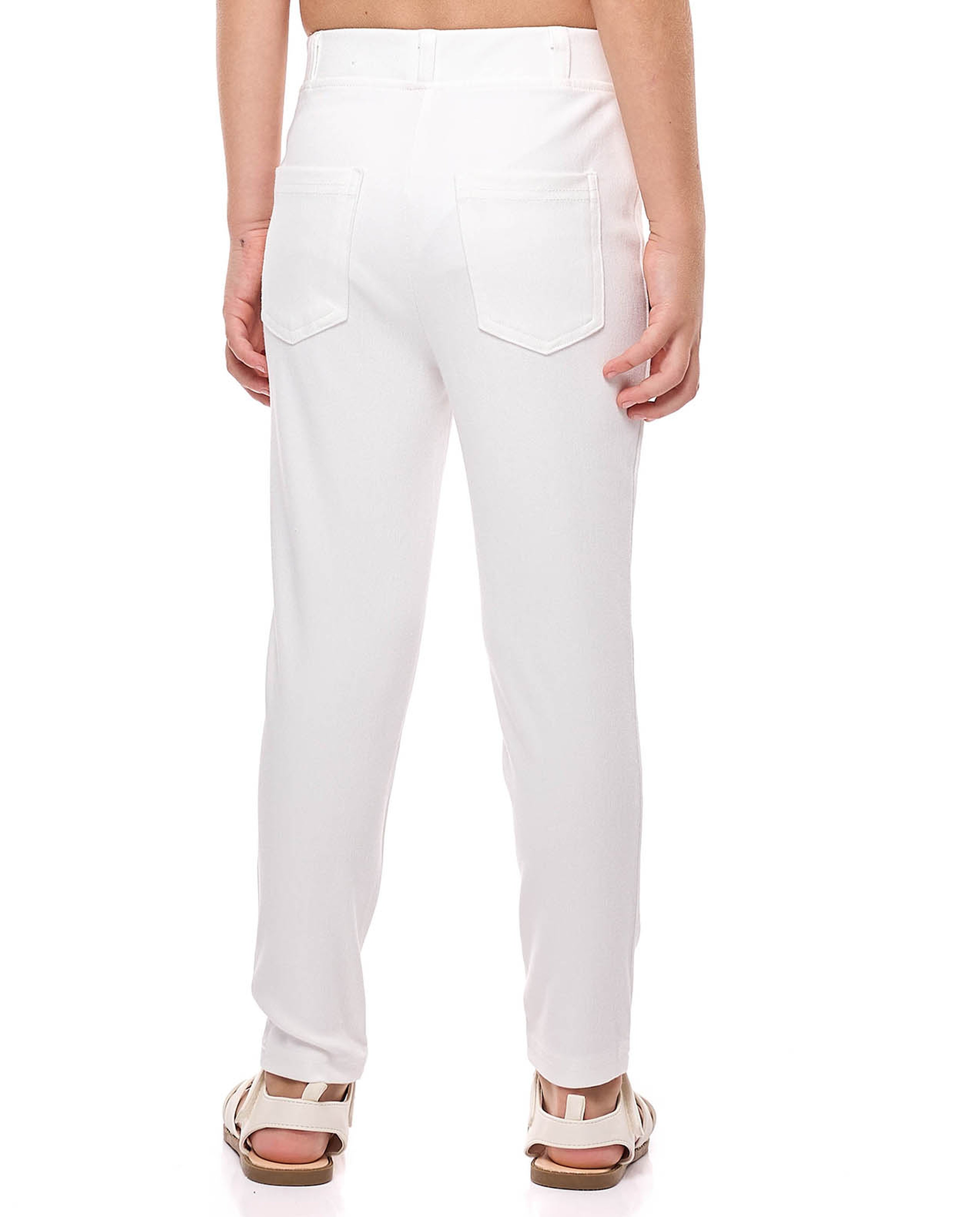 بنطال سادة برباط على الخصر