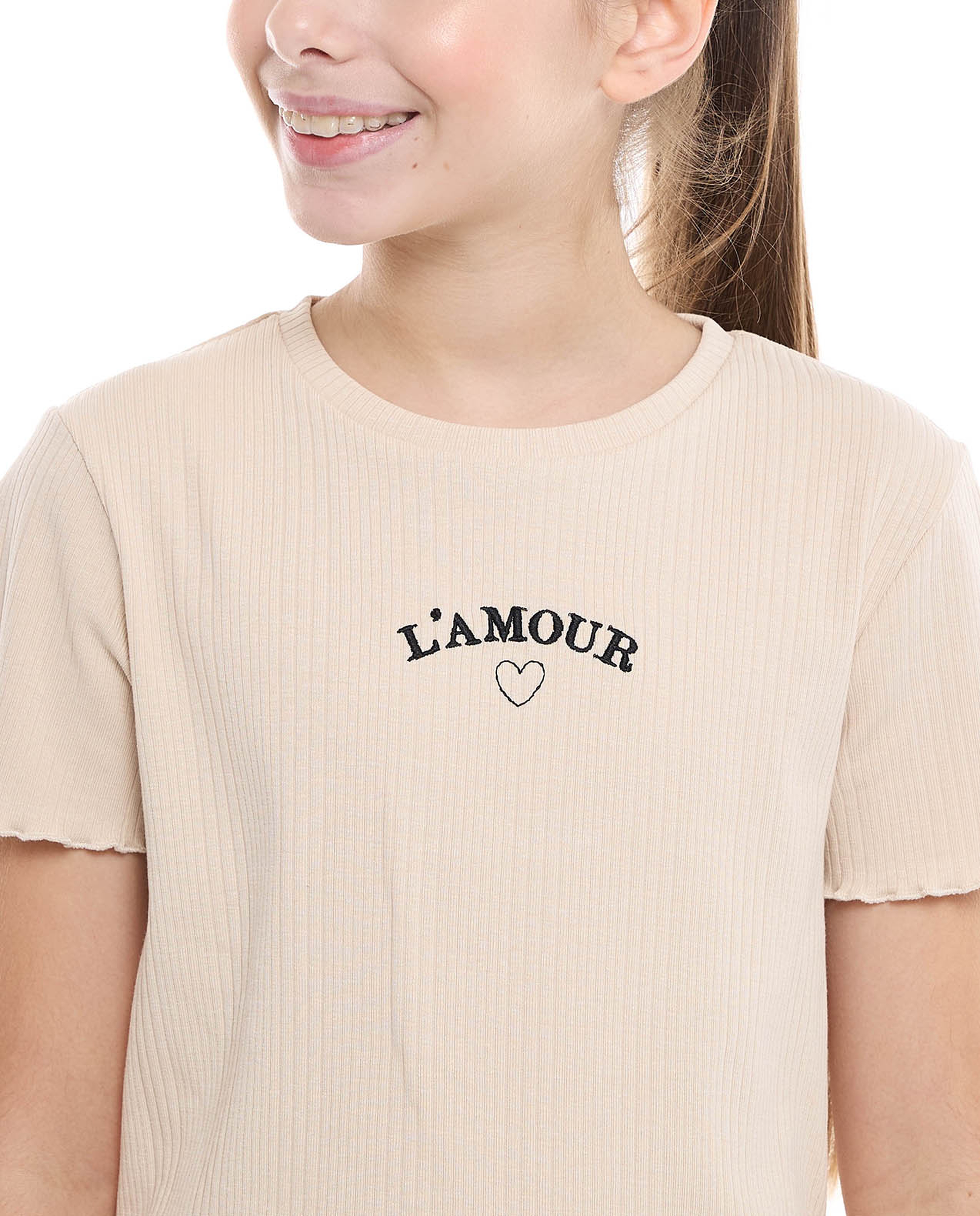 Embroidered Top with Crew Neck and Short Sleeves
