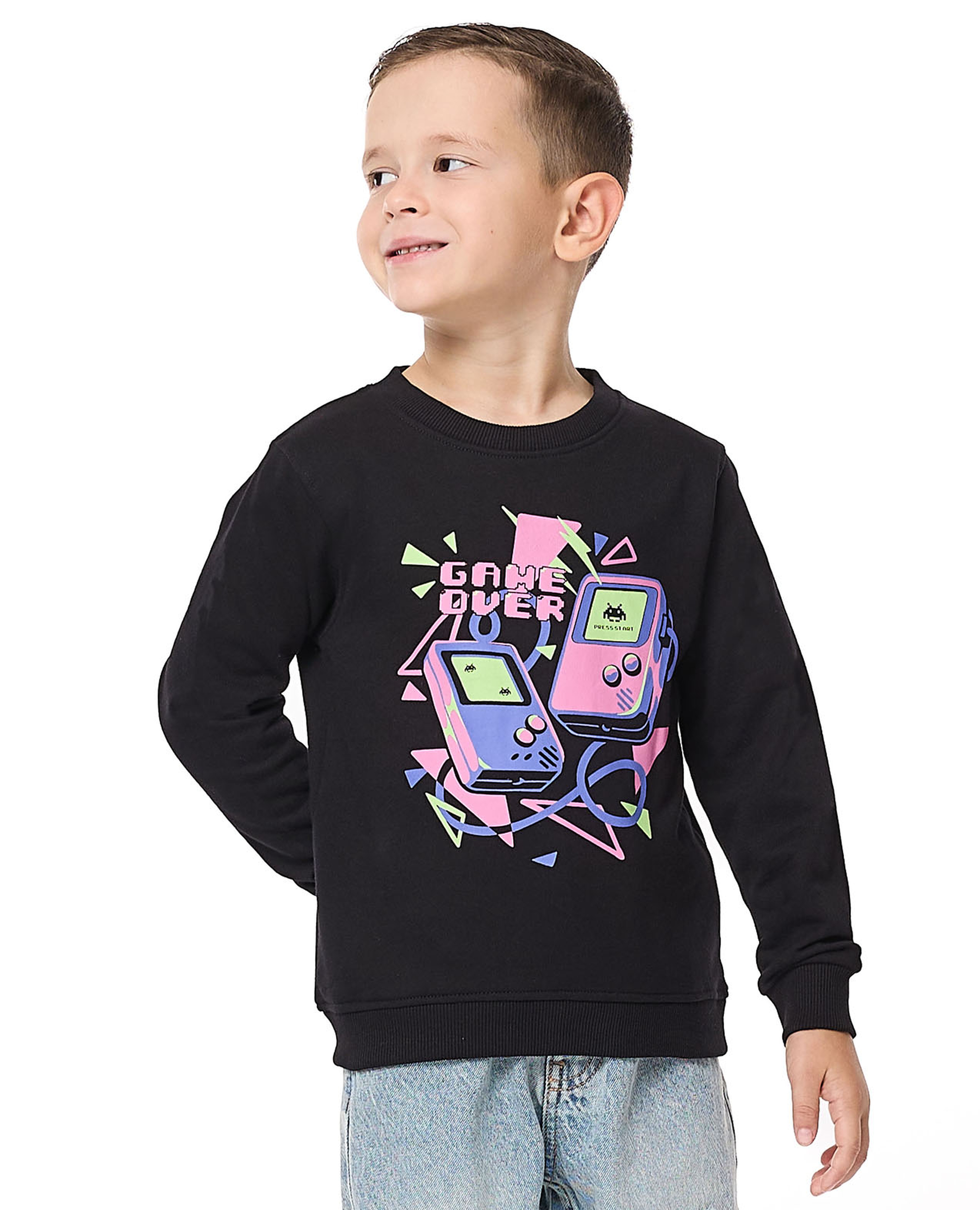 سويتشيرت بطبعة جرافيكية بياقة مستديرة وأكمام طويلة