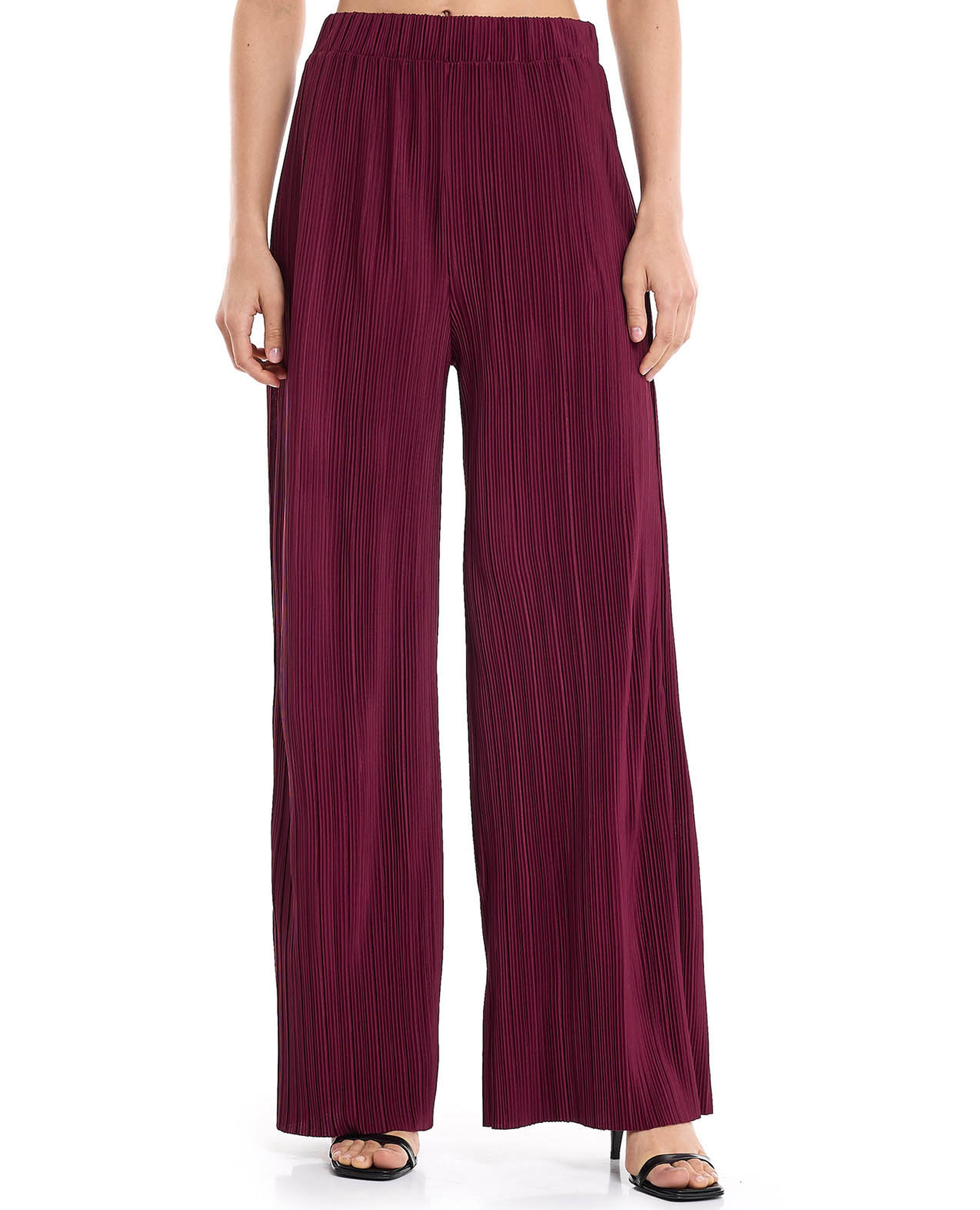 بنطال واسع بكسرات وخصر مطاطي