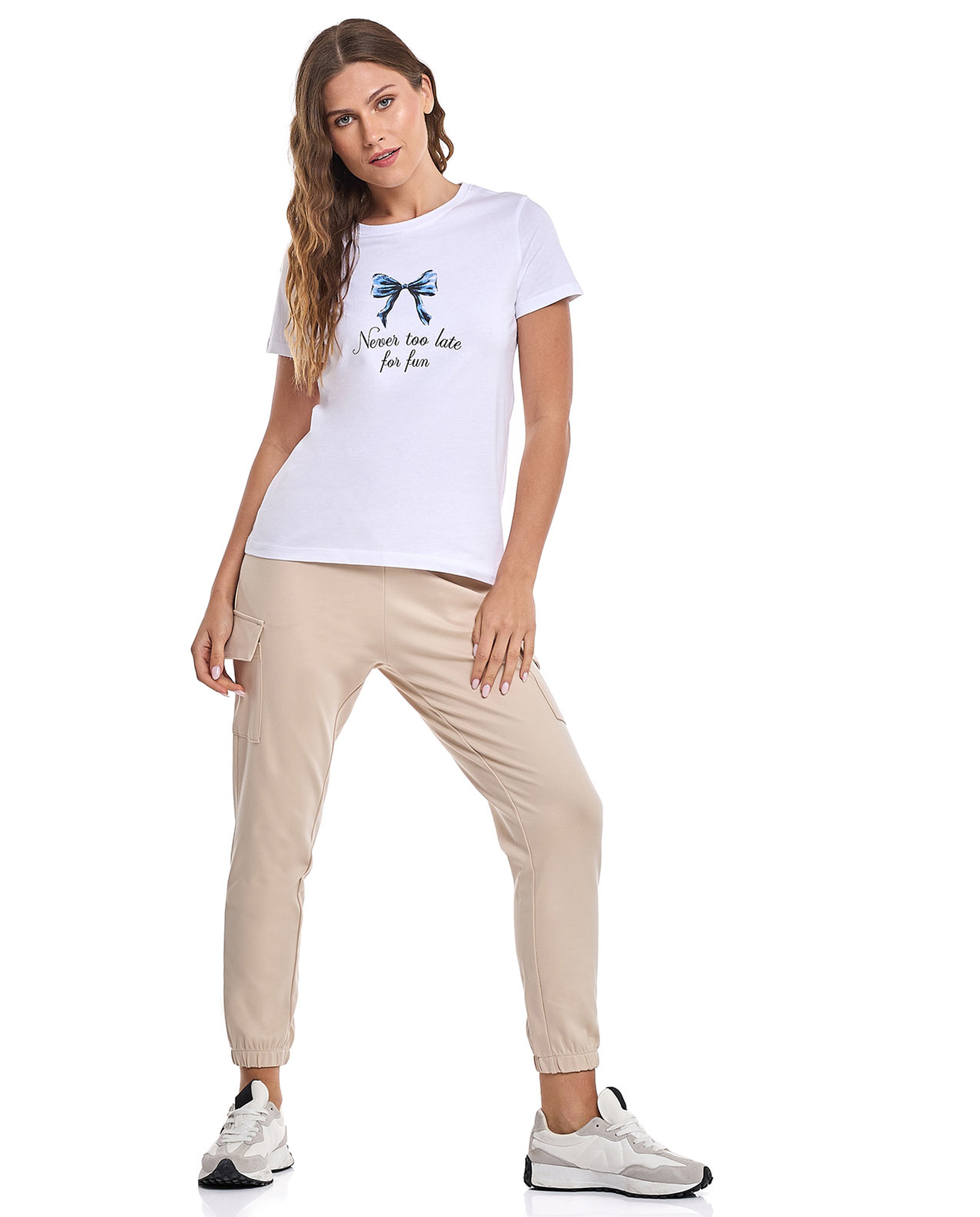 Graphic Print T-Shirt with Crew Neck and Short Sleeves