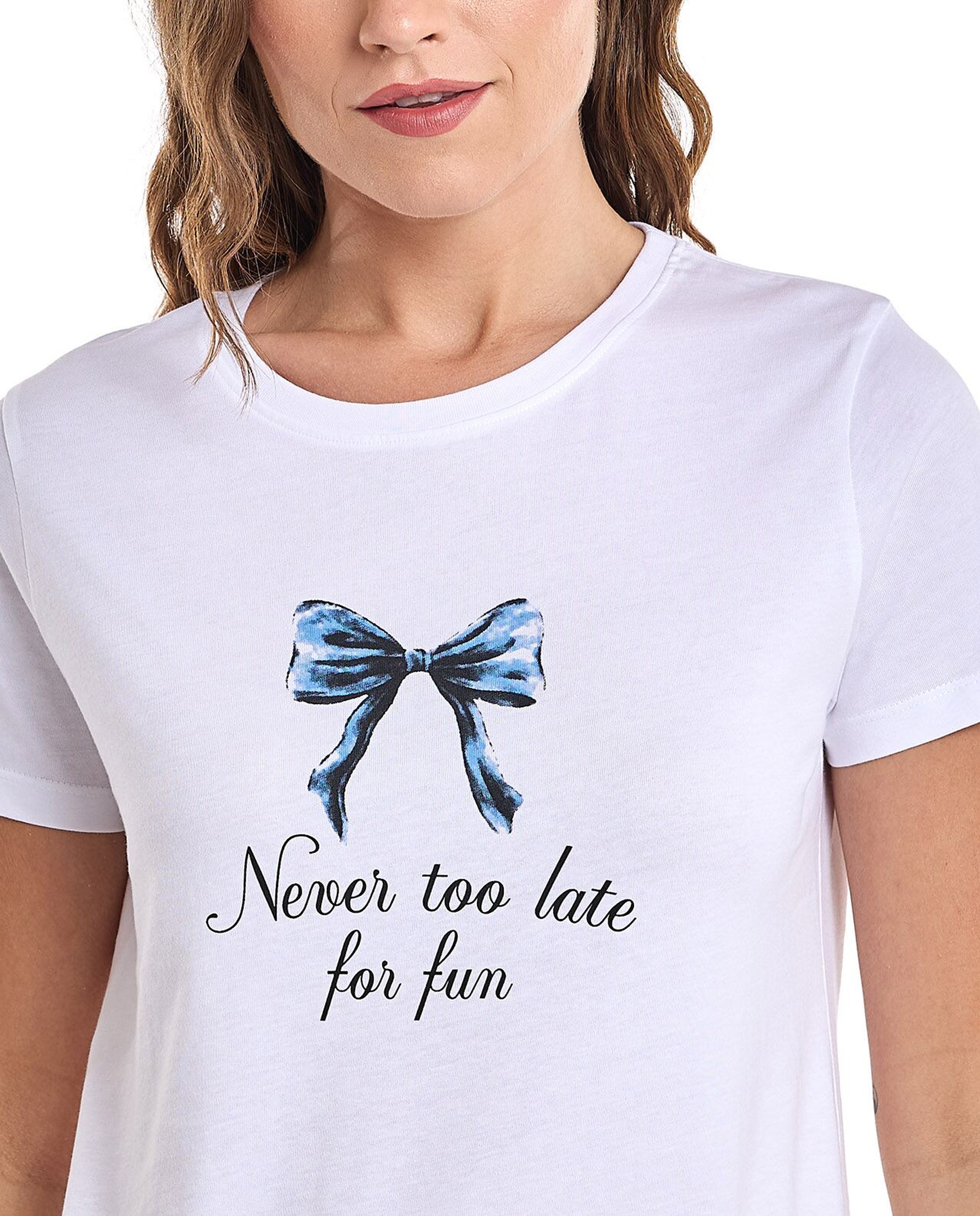 Graphic Print T-Shirt with Crew Neck and Short Sleeves