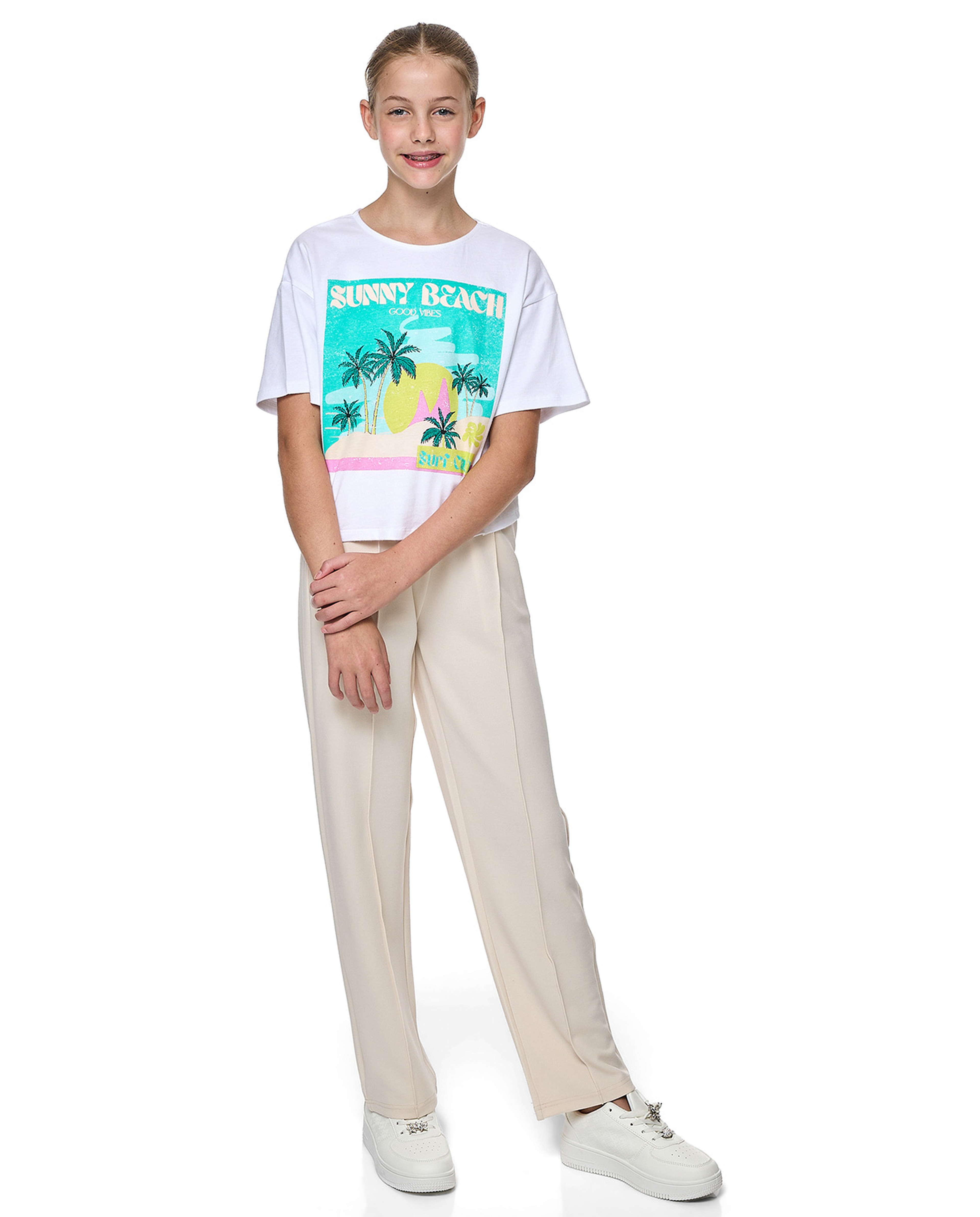 Graphic T-Shirt with Crew Neck and Short Sleeves