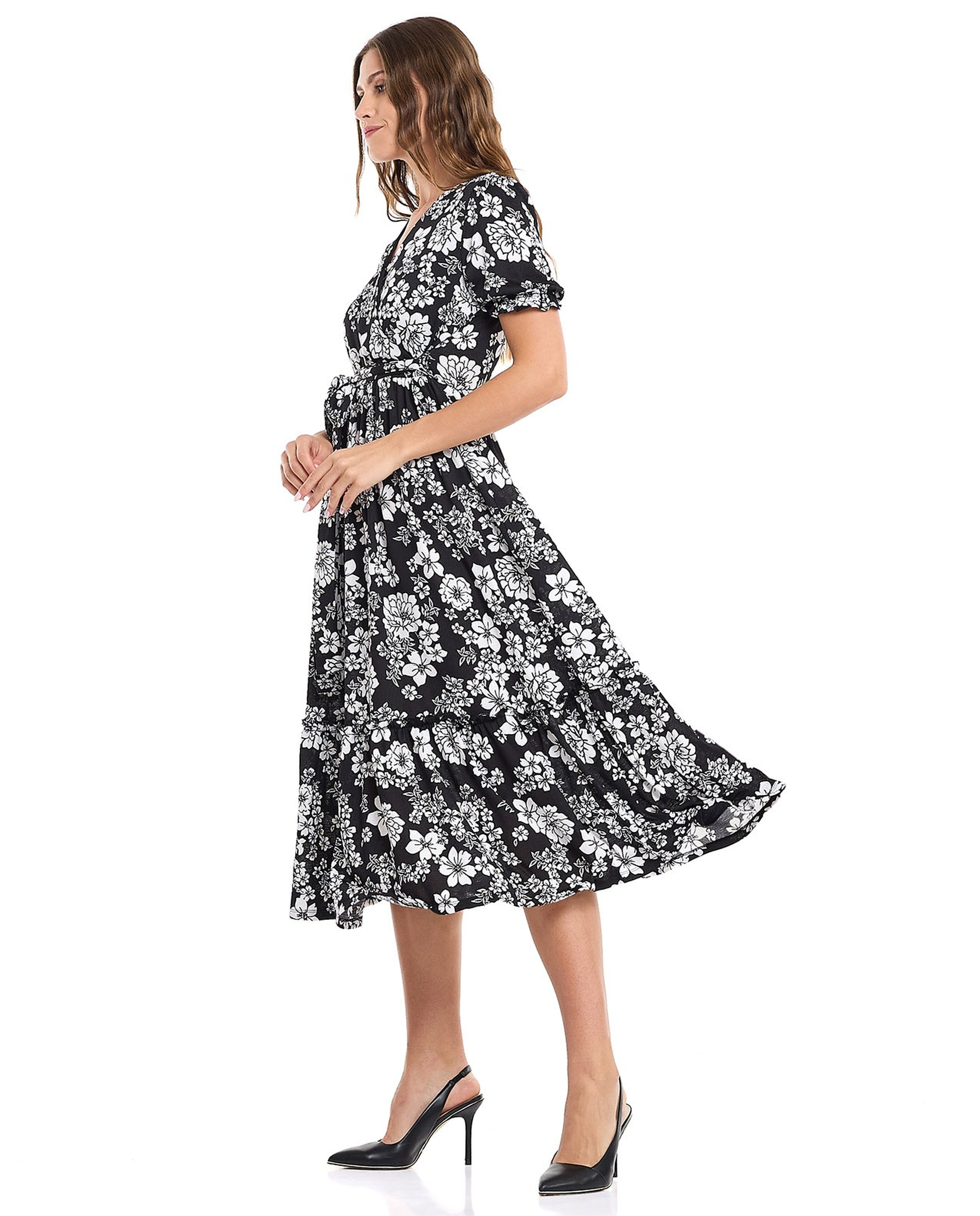 Floral Print A-Line Dress with V-Neck and Puff Sleeves