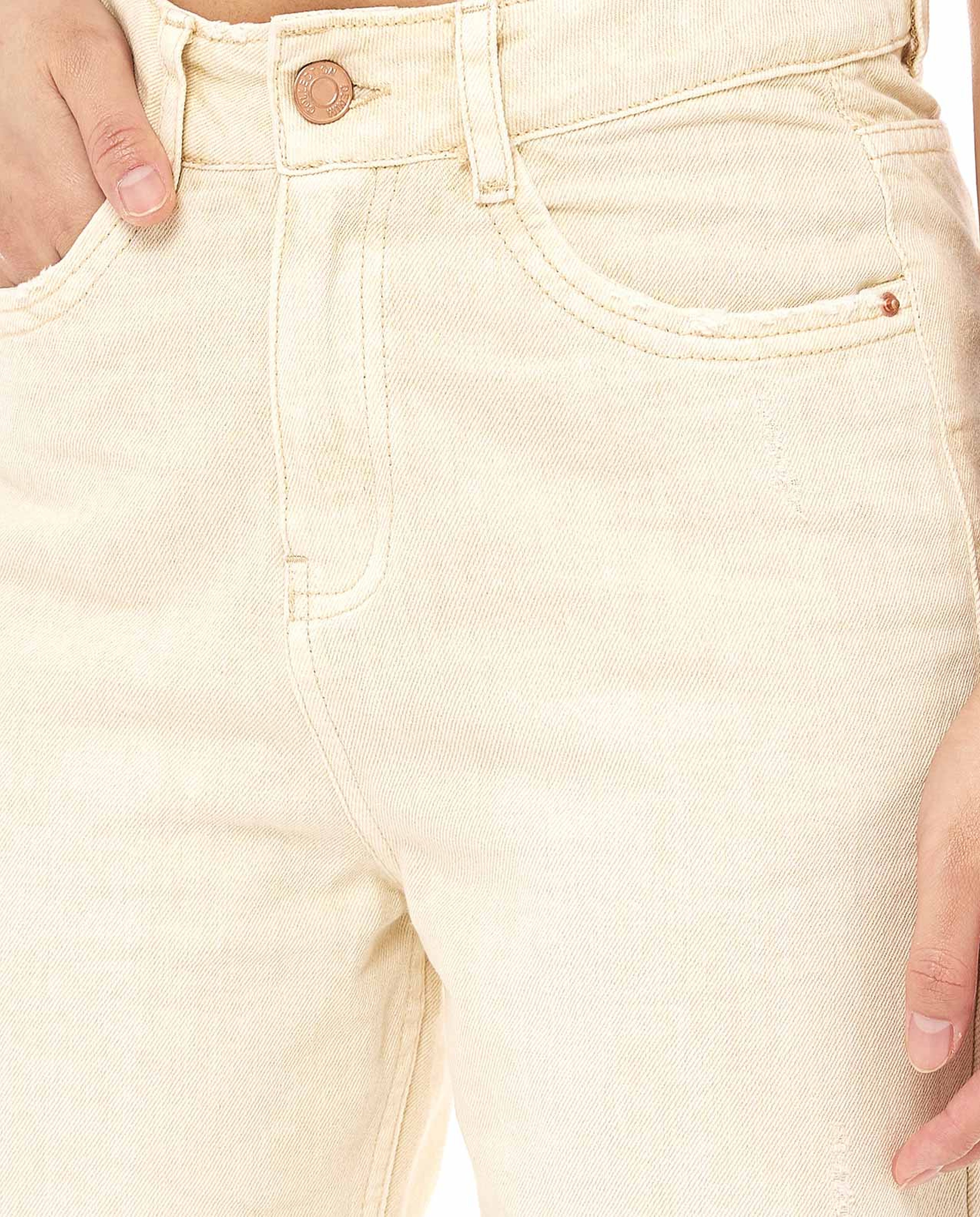 Solid Slim Fit Jeans with Button Closure