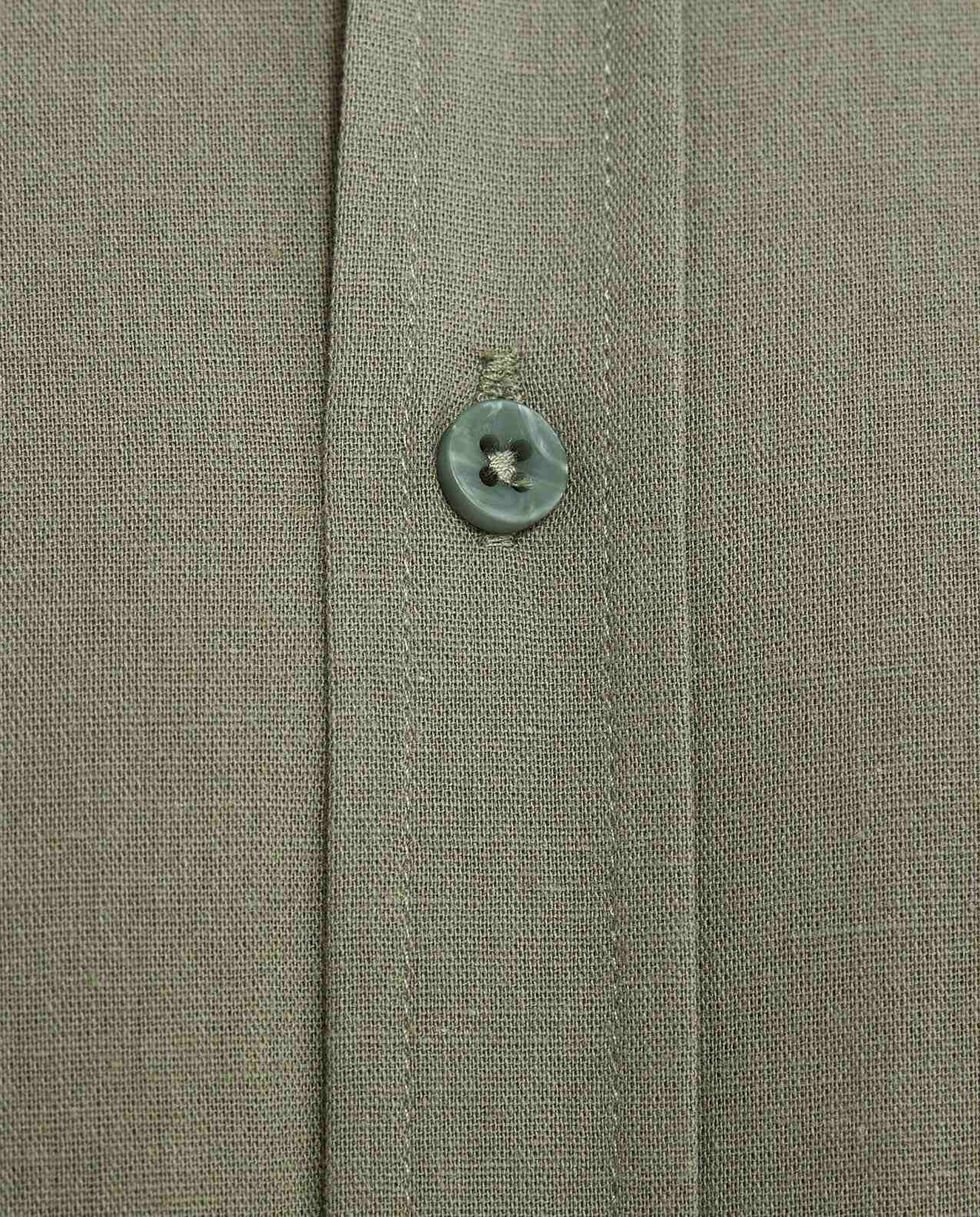 Solid Shirt with Classic Collar and Long Sleeves