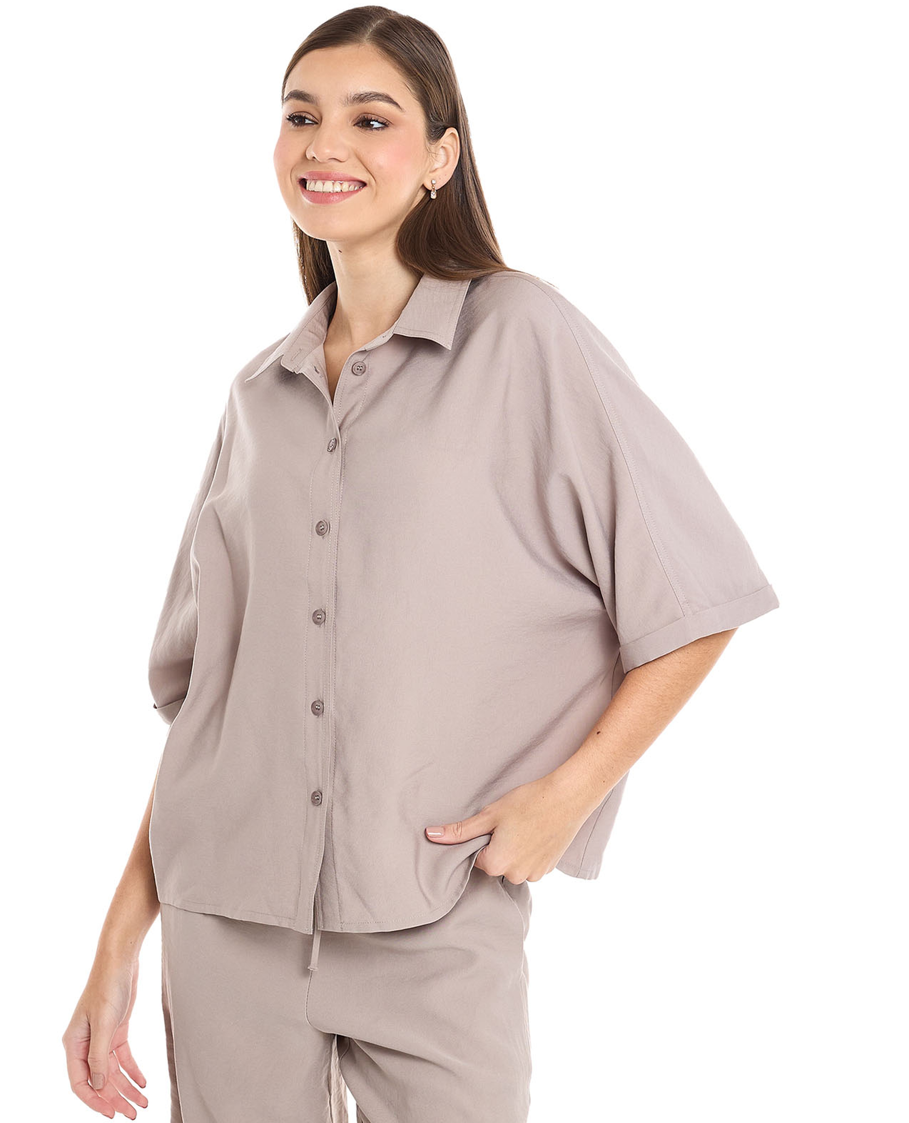 Solid Shirt with Classic Collar and Short Sleeves