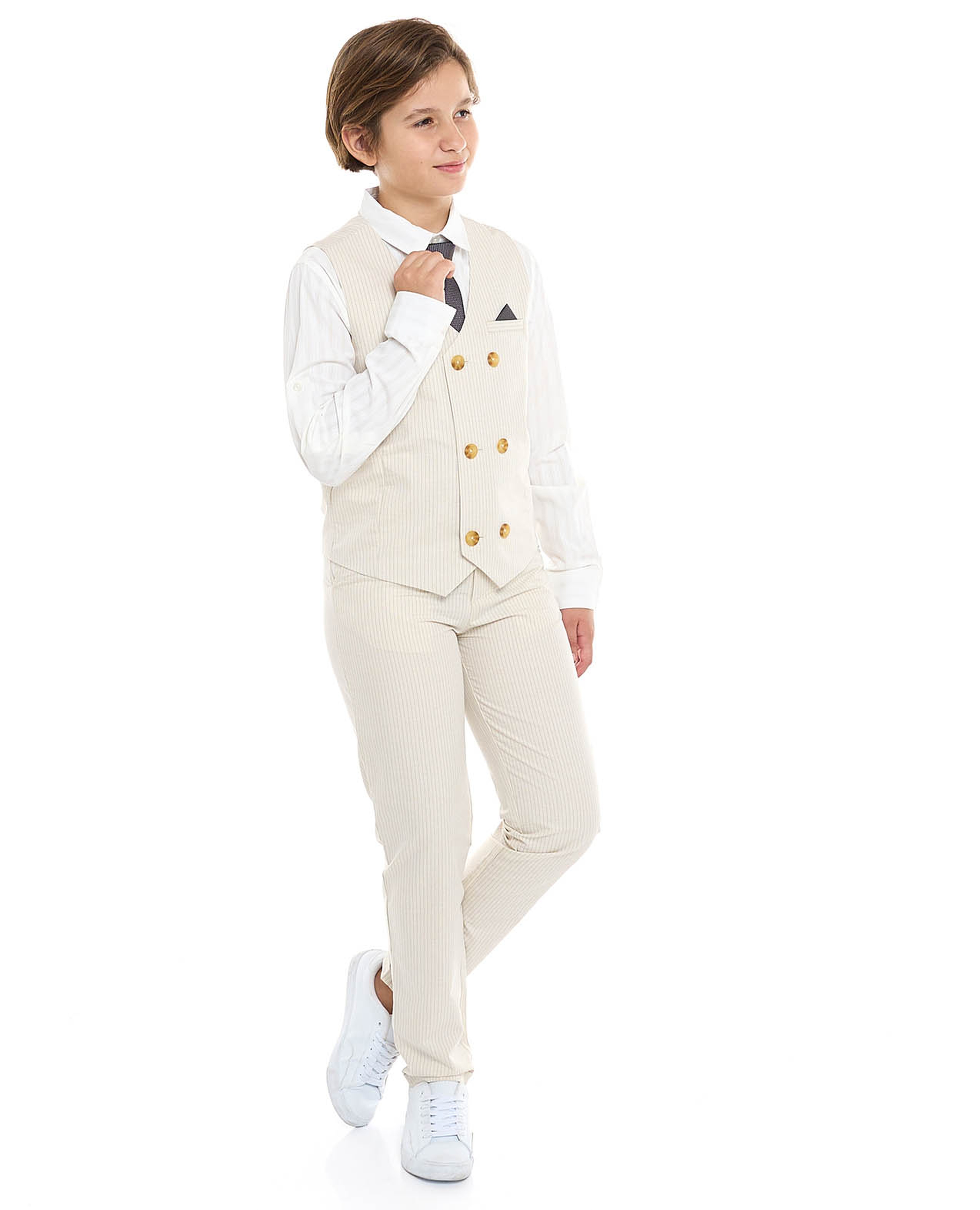 بنطال مخطط بأزرار