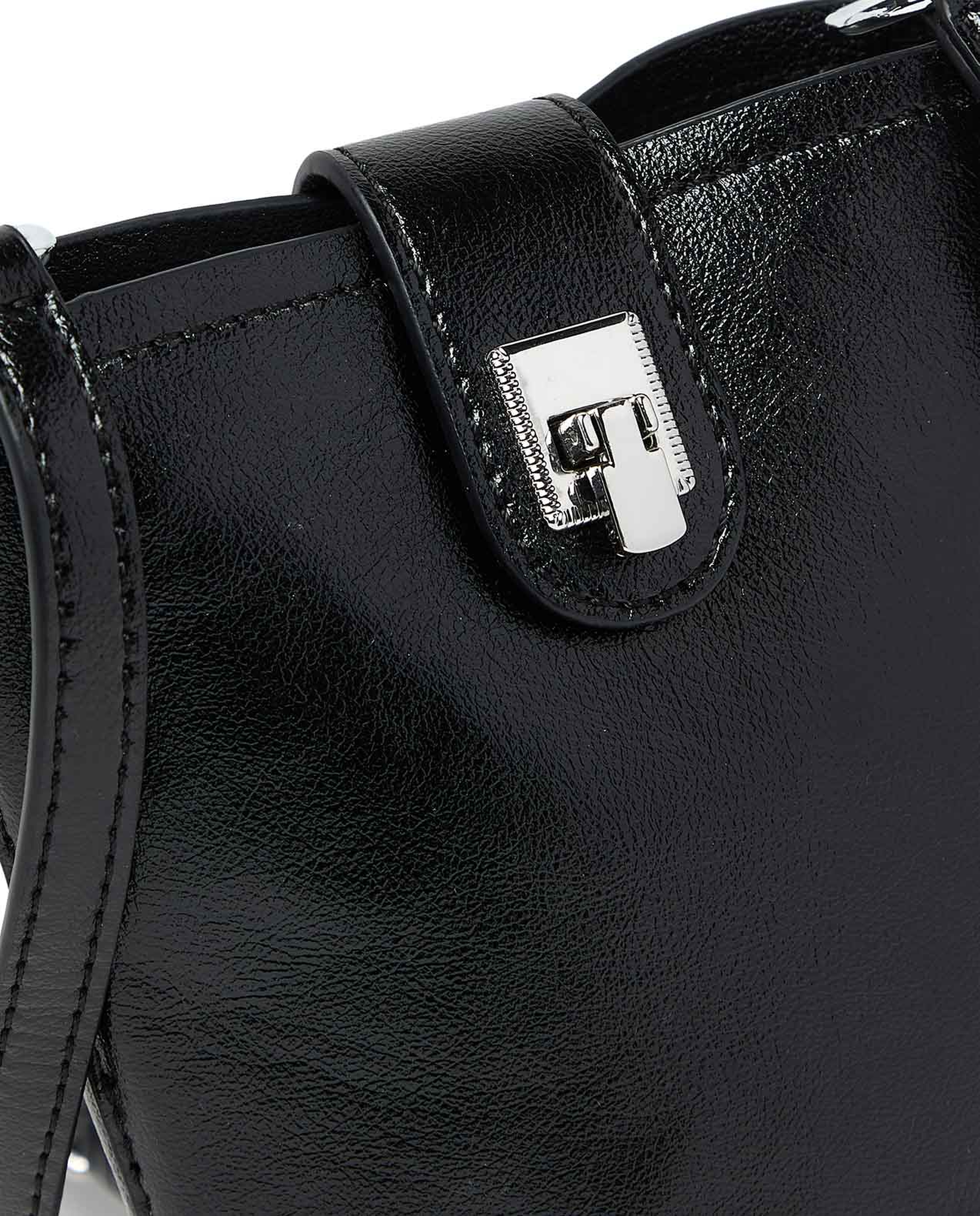 حقيبة باكت بنقشة