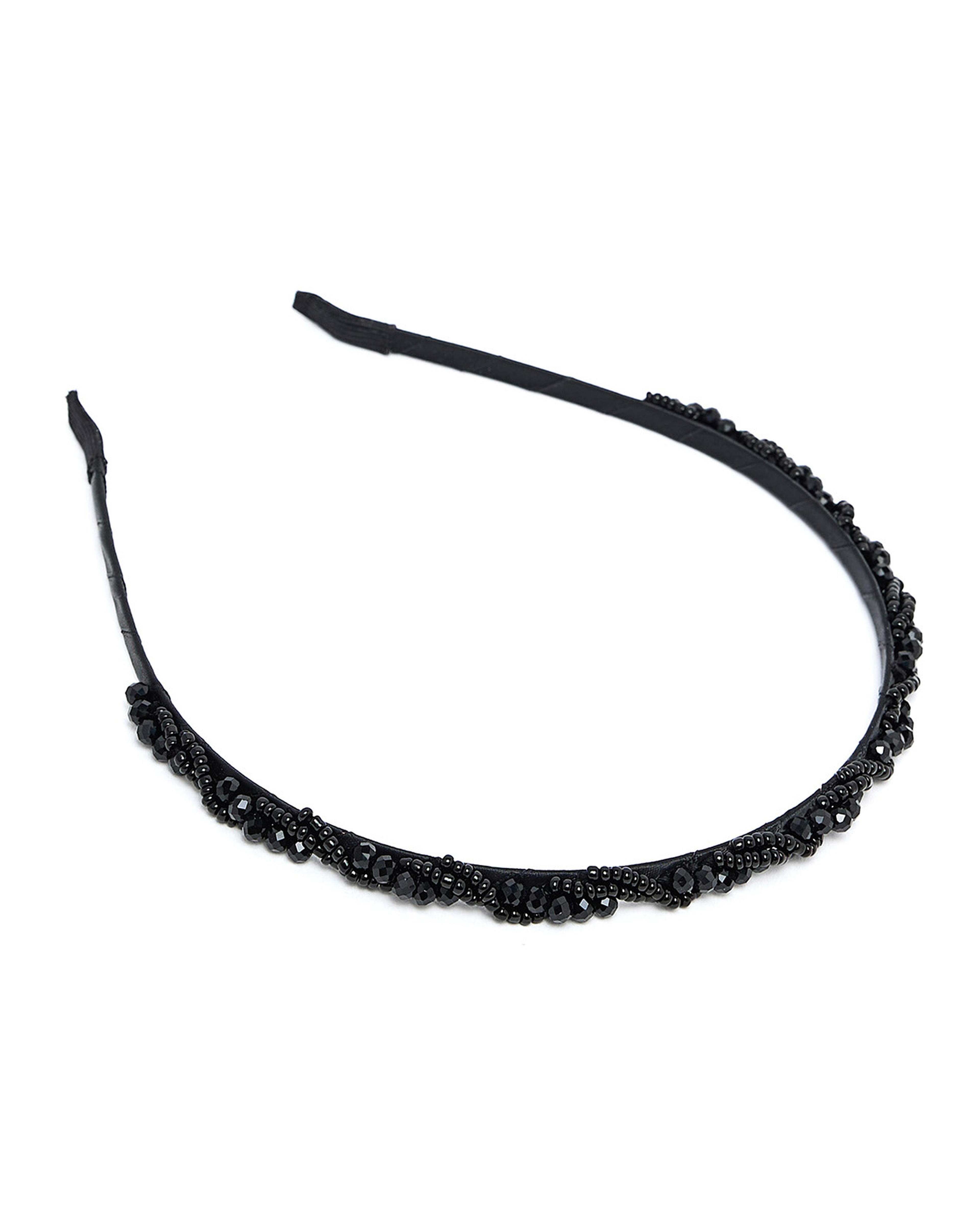 ربطة رأس مزخرفة