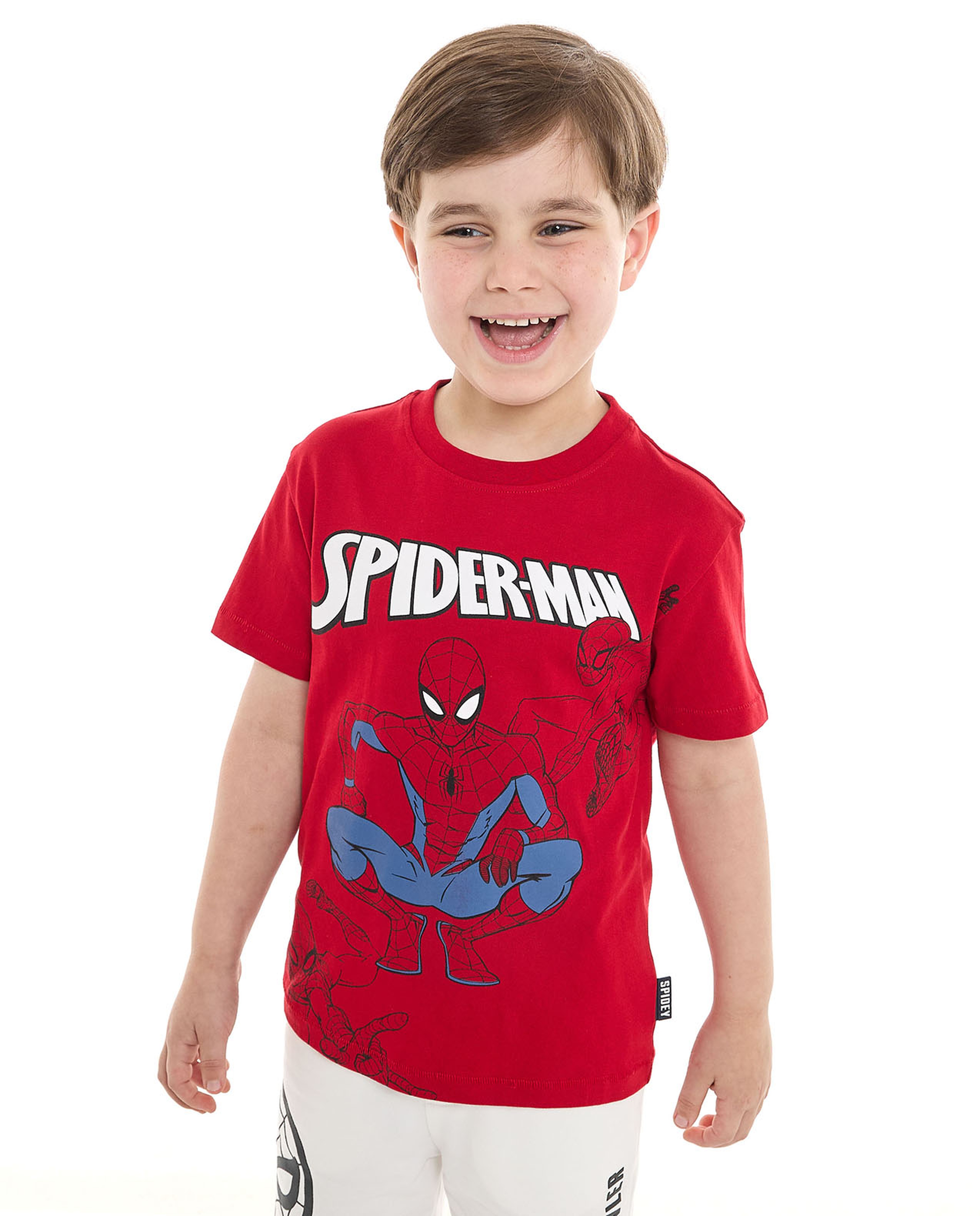 تيشيرت برقبة دائرية وأكمام قصيرة