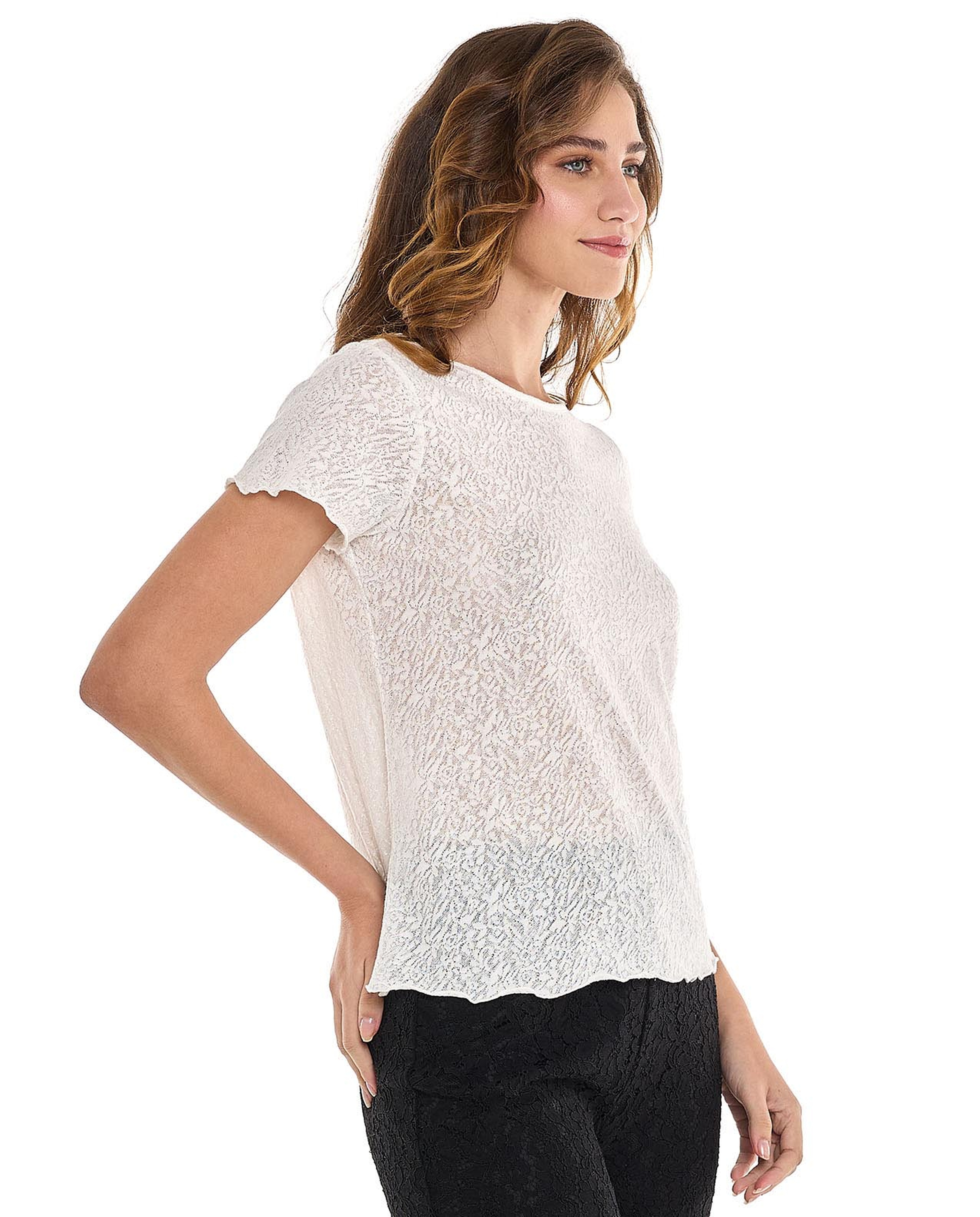 Textured Top with Round Neck and Short Sleeves
