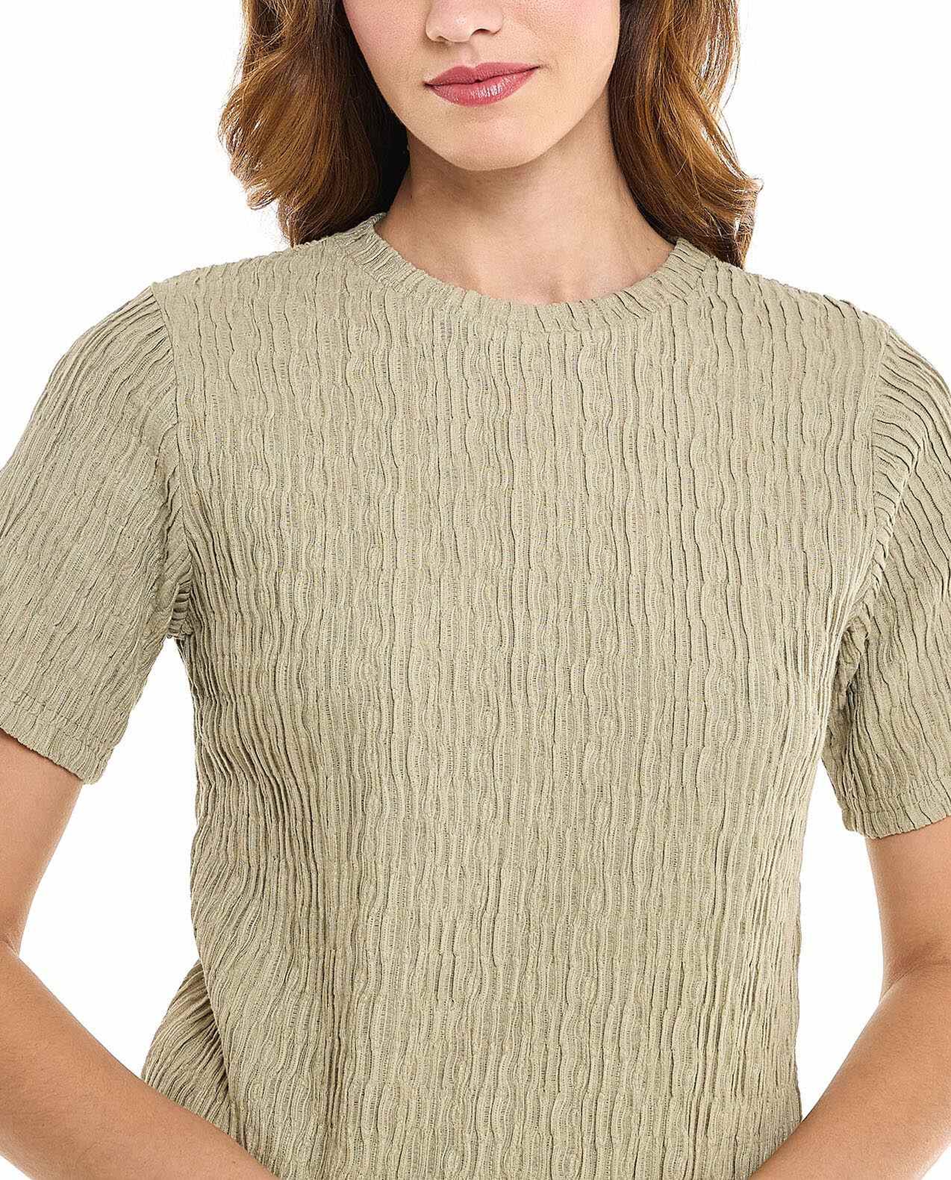Textured Top with Round Neck and Short Sleeves