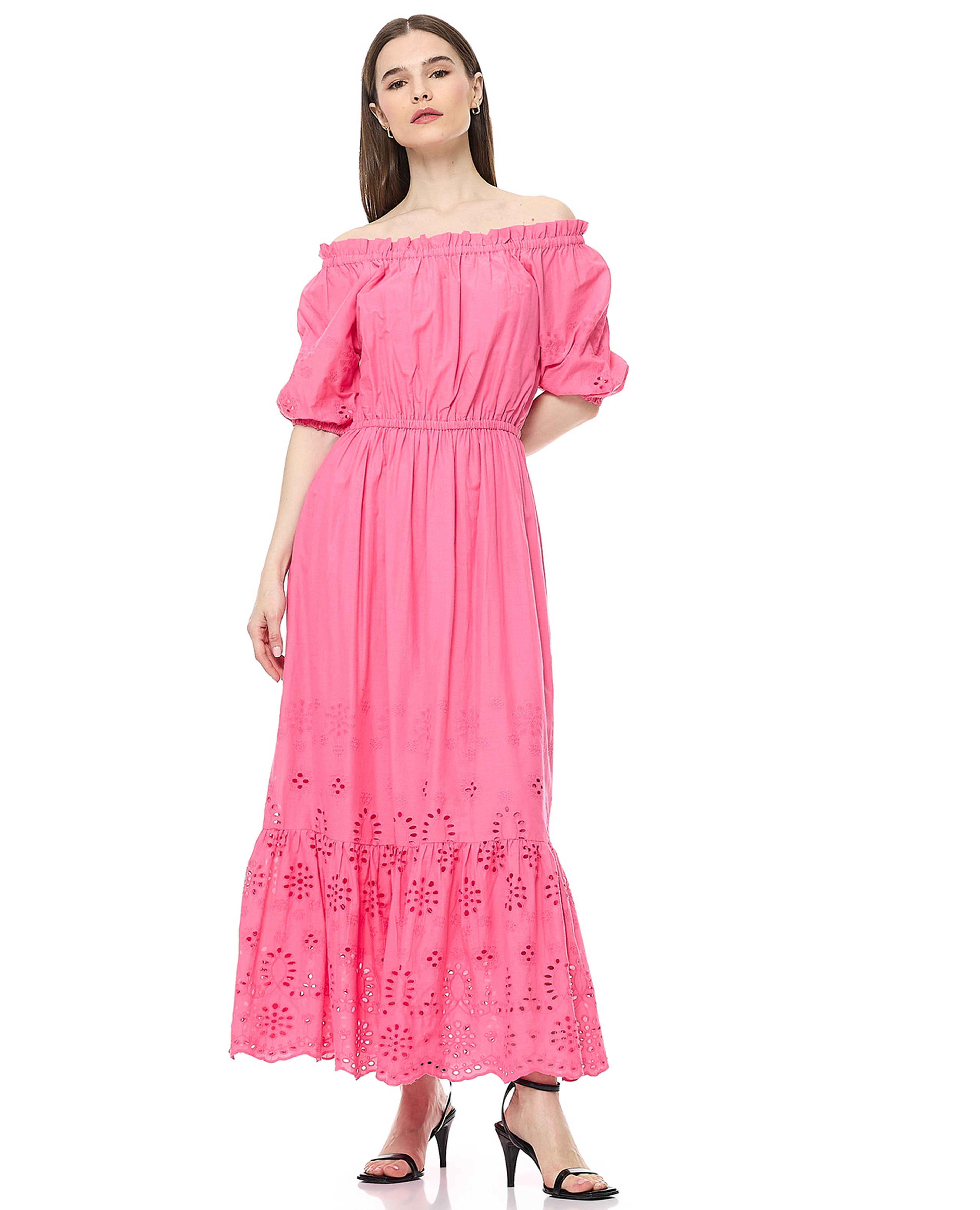 فستان ماكسي مكشوف الأكتاف