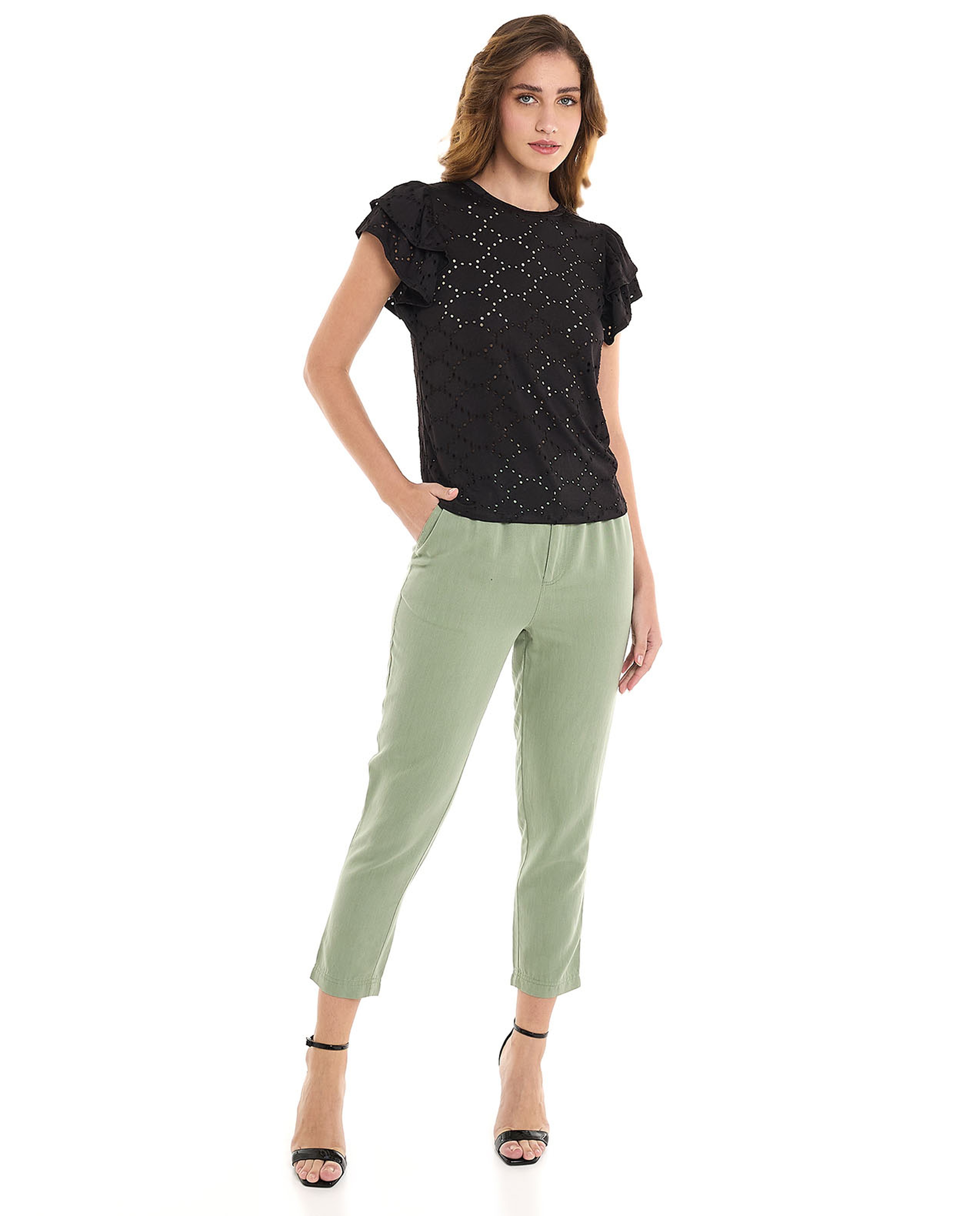 Solid Tapered Fit Pants With Button Closure