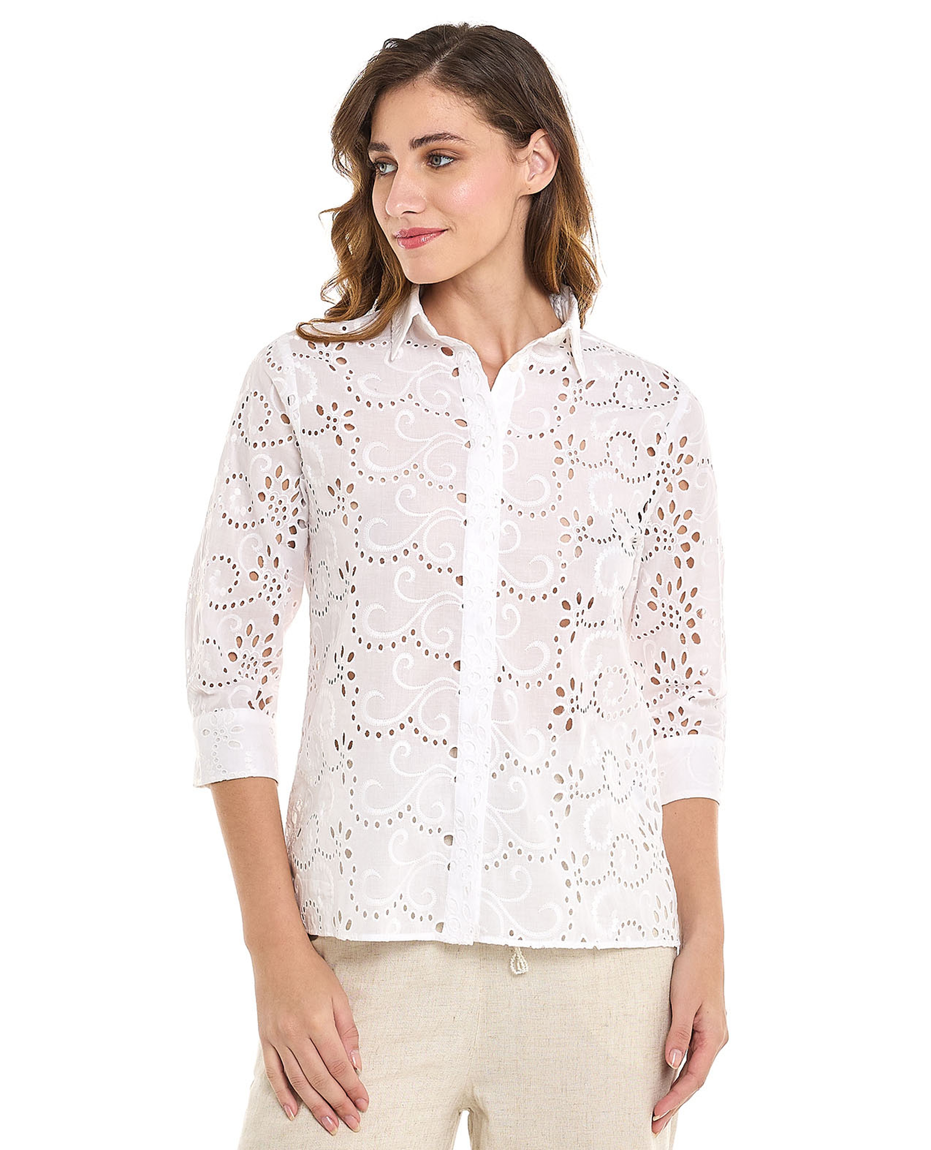 قميص بأكمام ¾ وياقة كلاسيكية