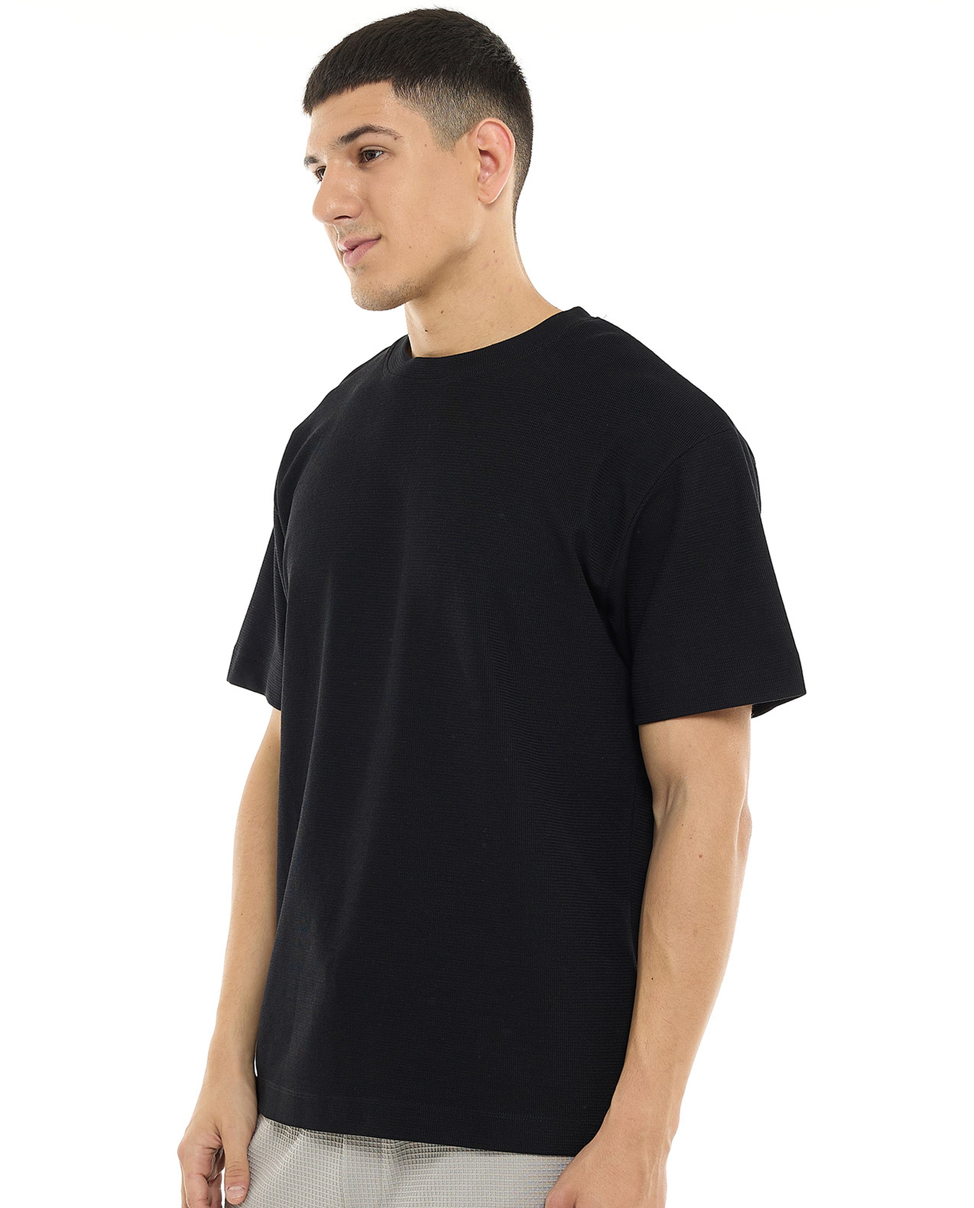 Textured T-Shirt with Crew Neck and Short Sleeves