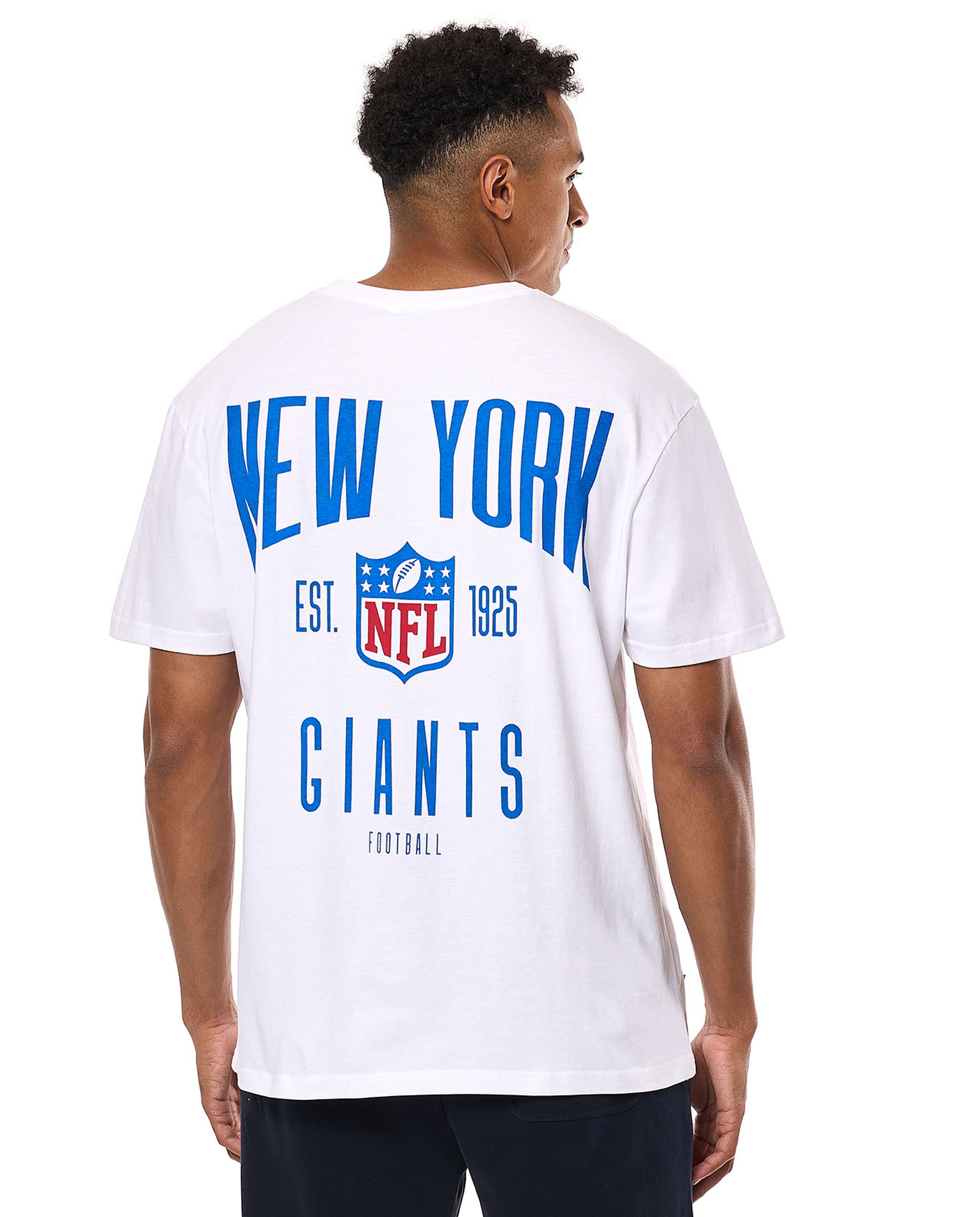 تيشيرت بأكمام قصيرة ورقبة مستديرة