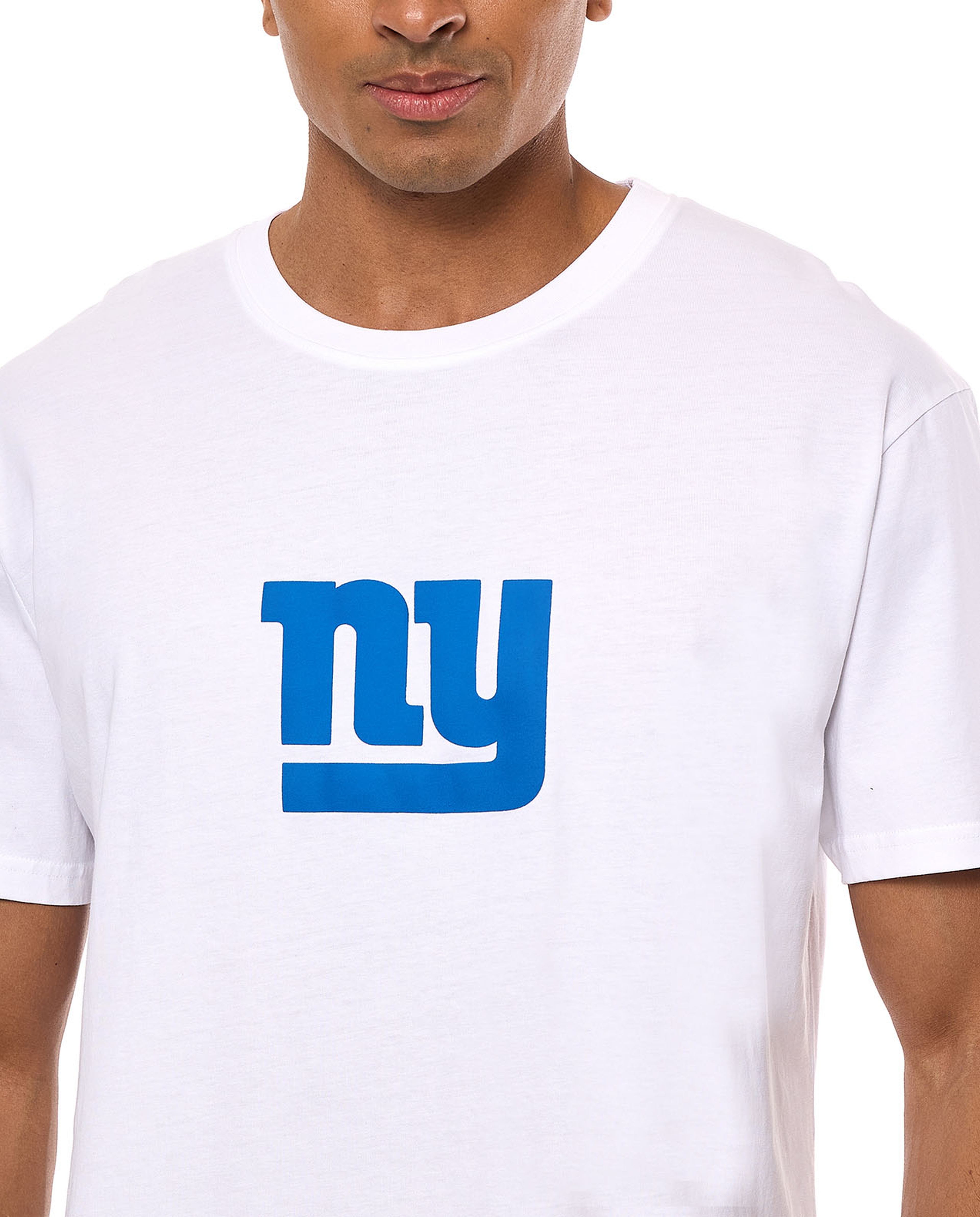 تيشيرت بأكمام قصيرة ورقبة مستديرة