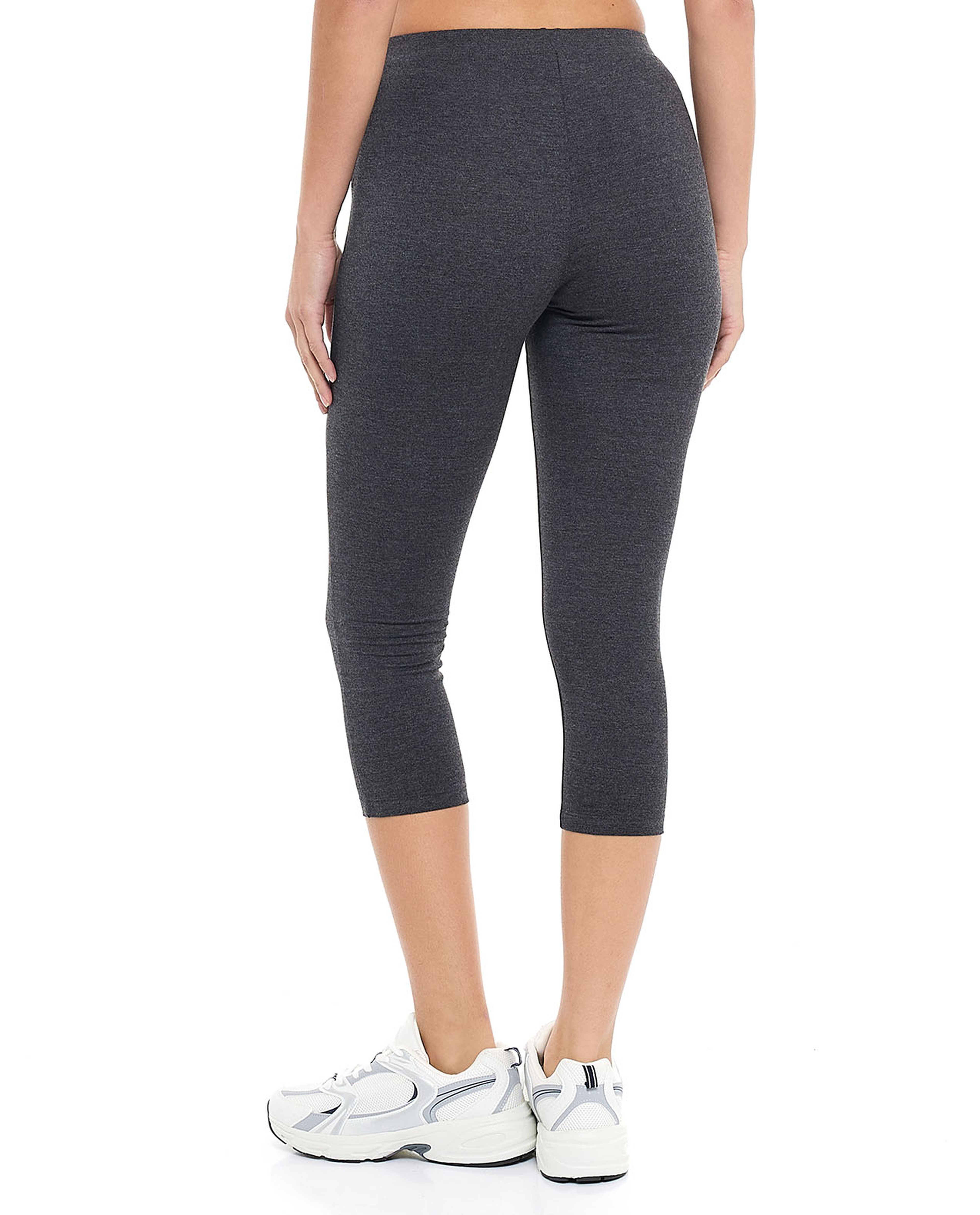 Solid 3/4 Leggings with Elastic Waist