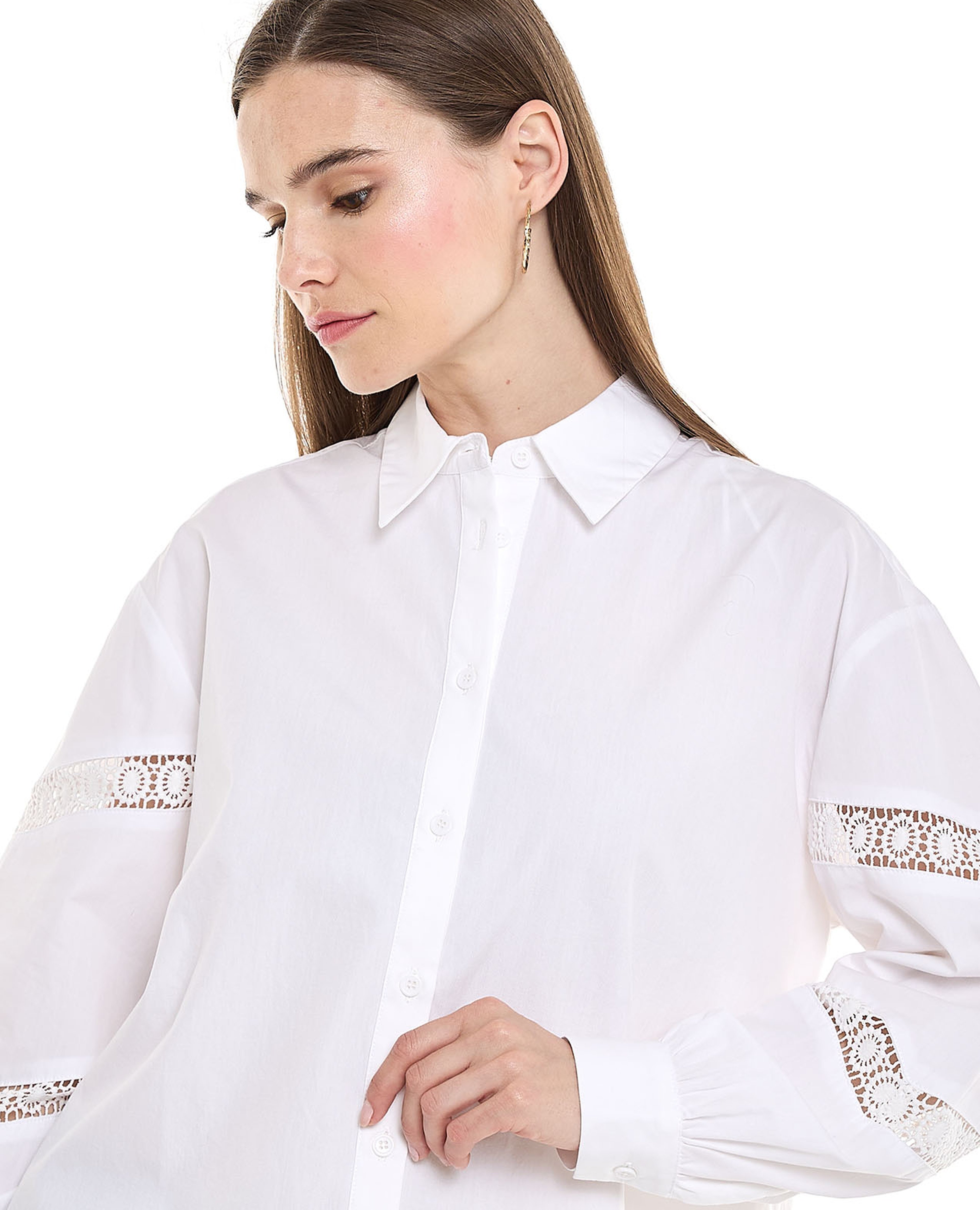 Lace Trim Short with Classic Collar and Long Sleeves