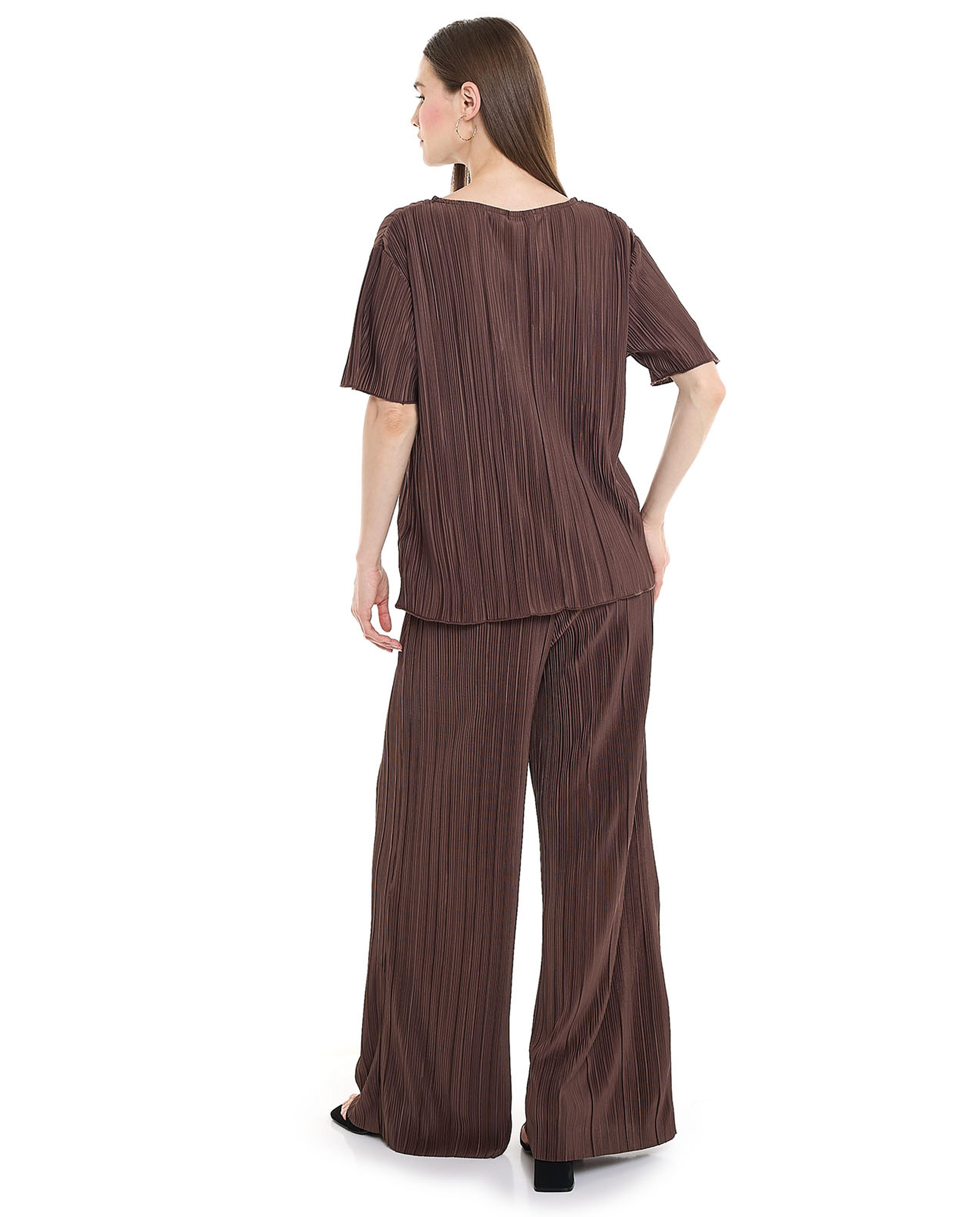 Pleated Top with Round Neck and Short Sleeves