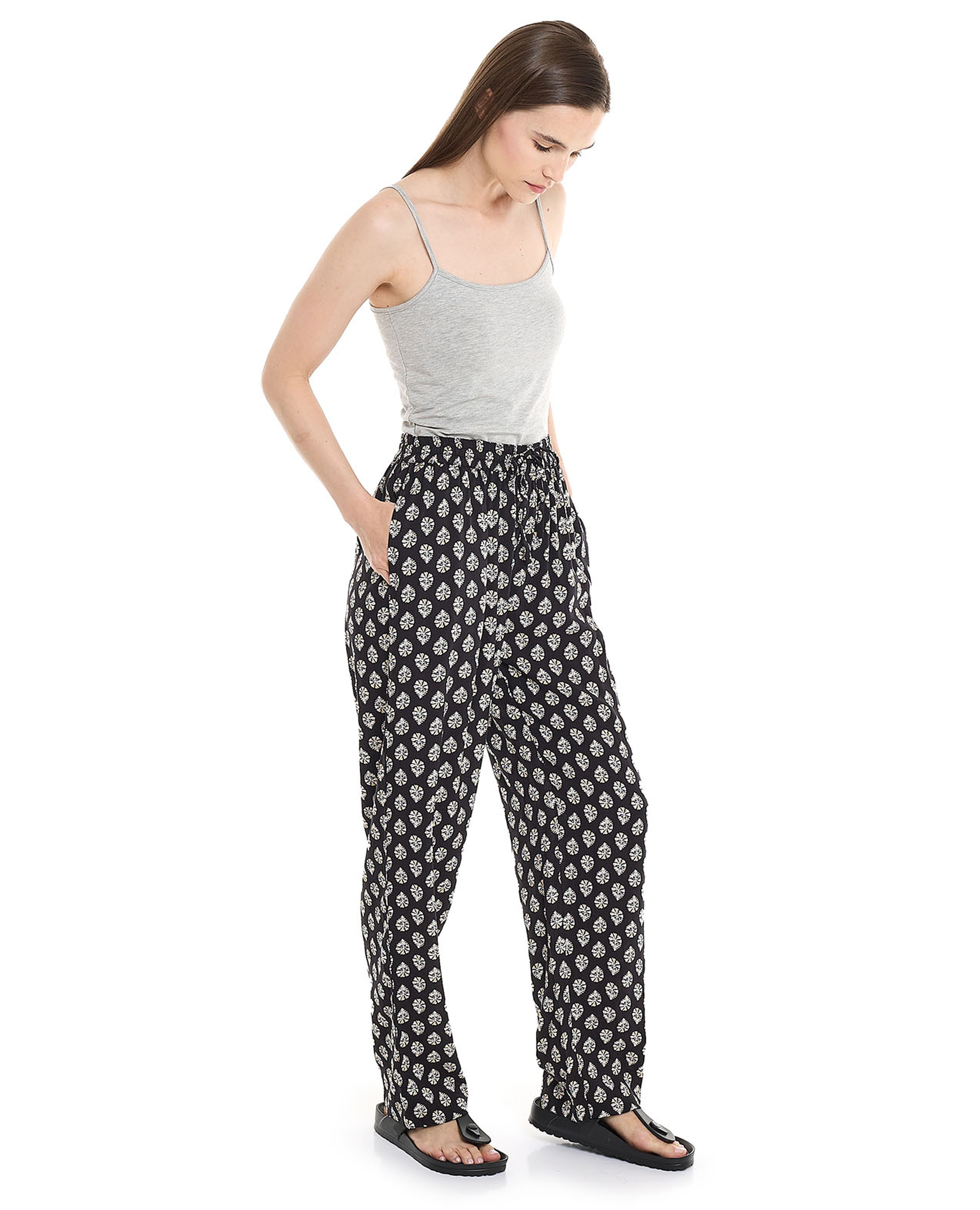 بنطال بيجاما بطبعة ورباط على الخصر