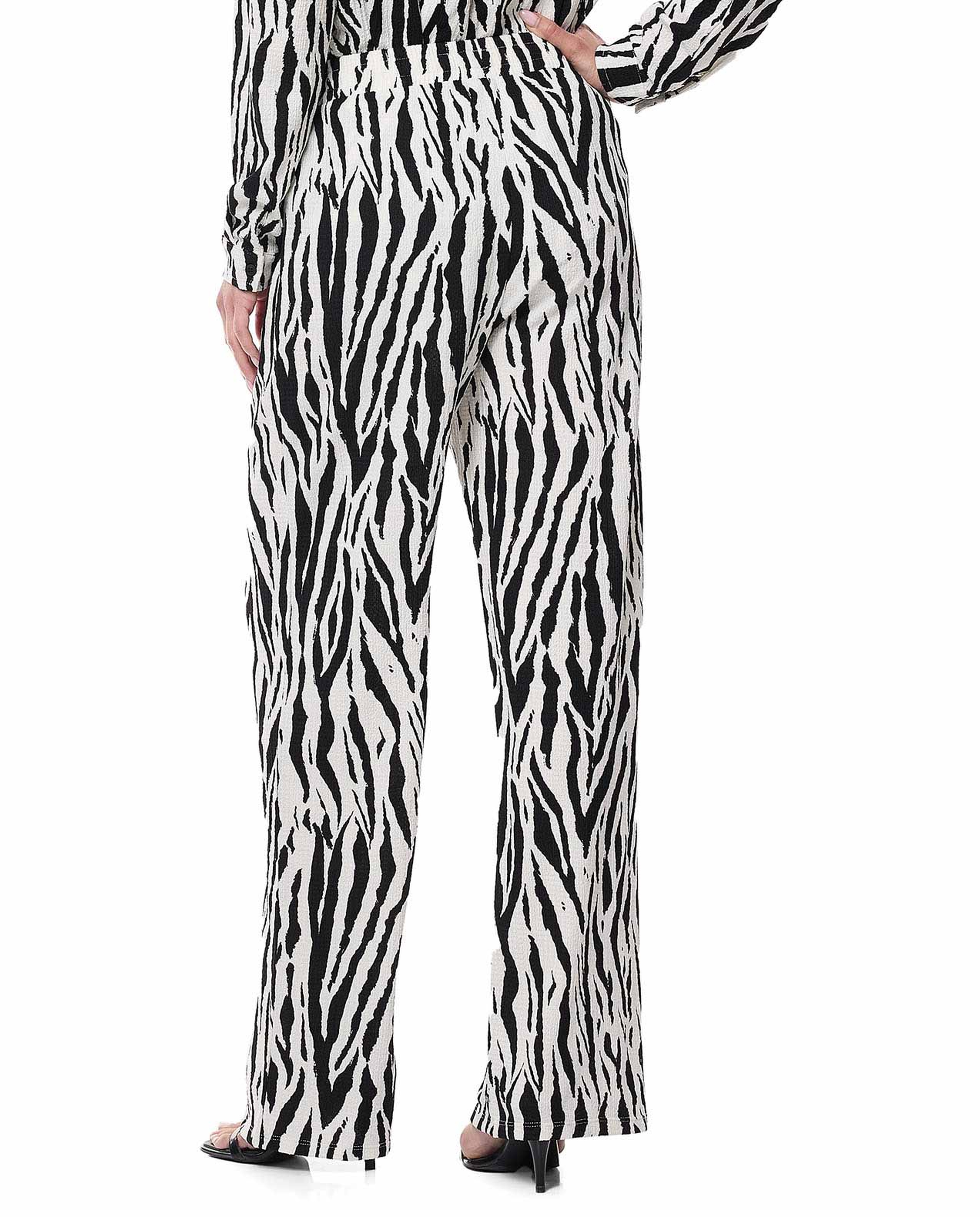 Printed Straight Fit Pants with Elastic Waist