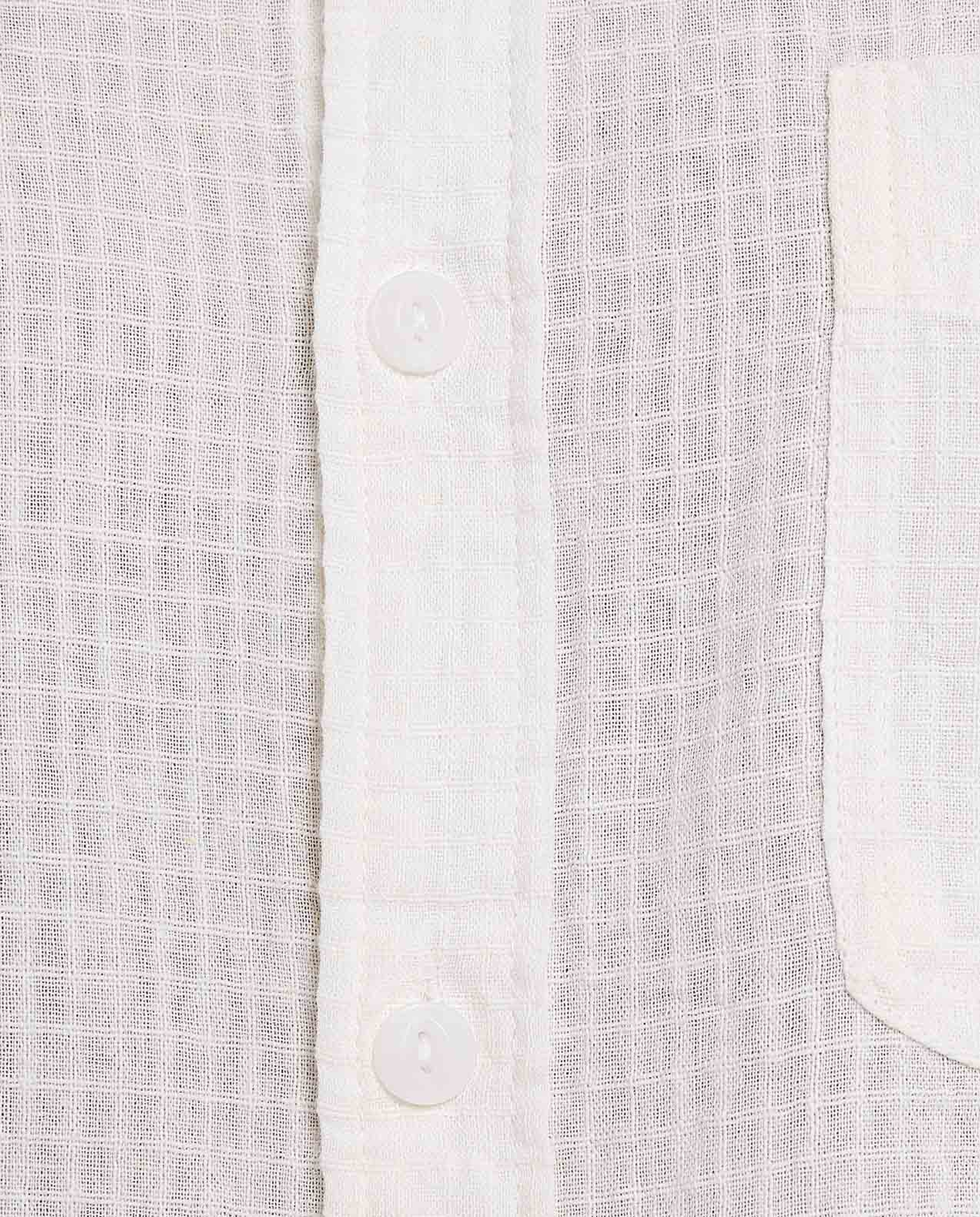 Solid Shirt With Spread Collar and Long Sleeves