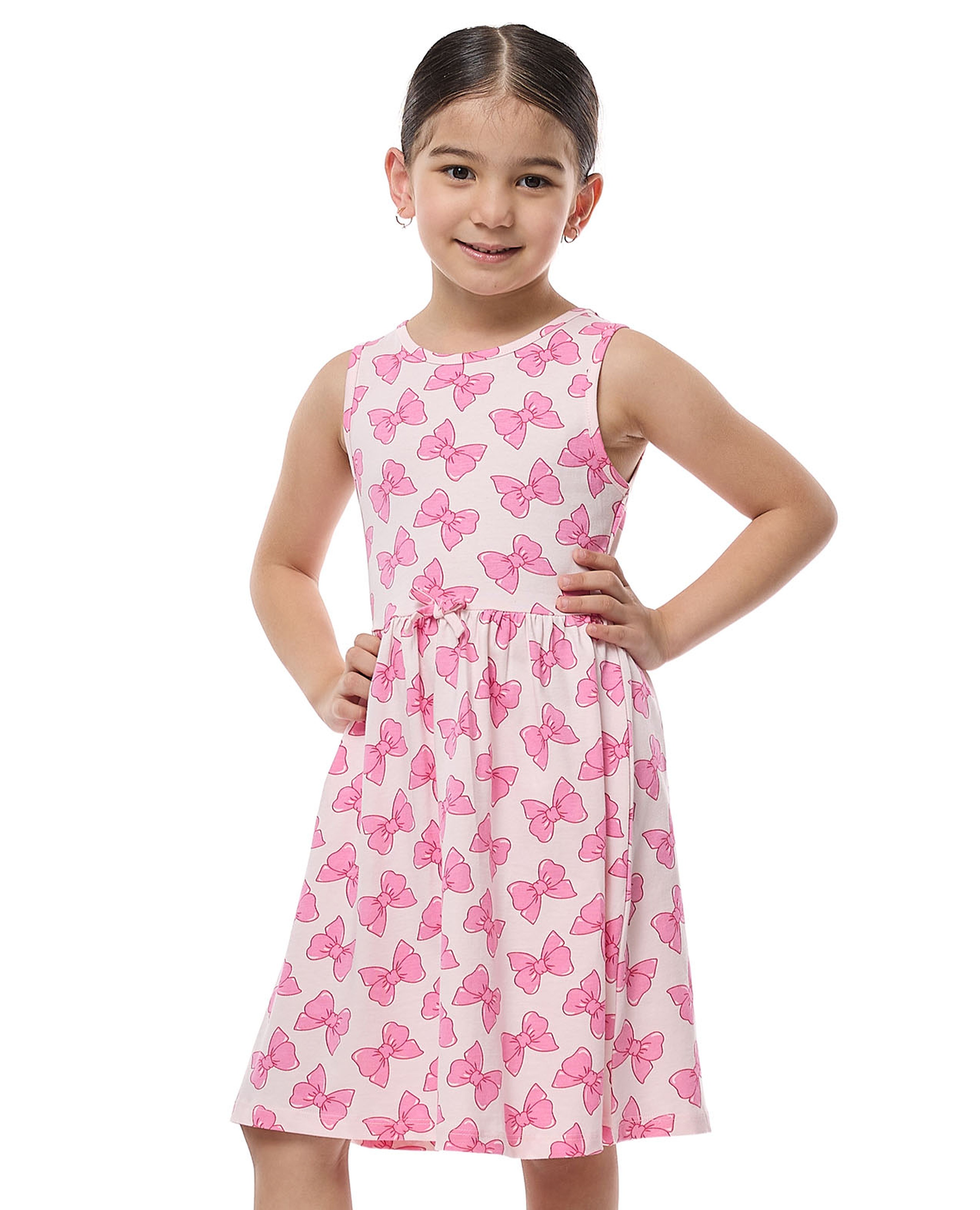 فستان واسع بلا أكمام