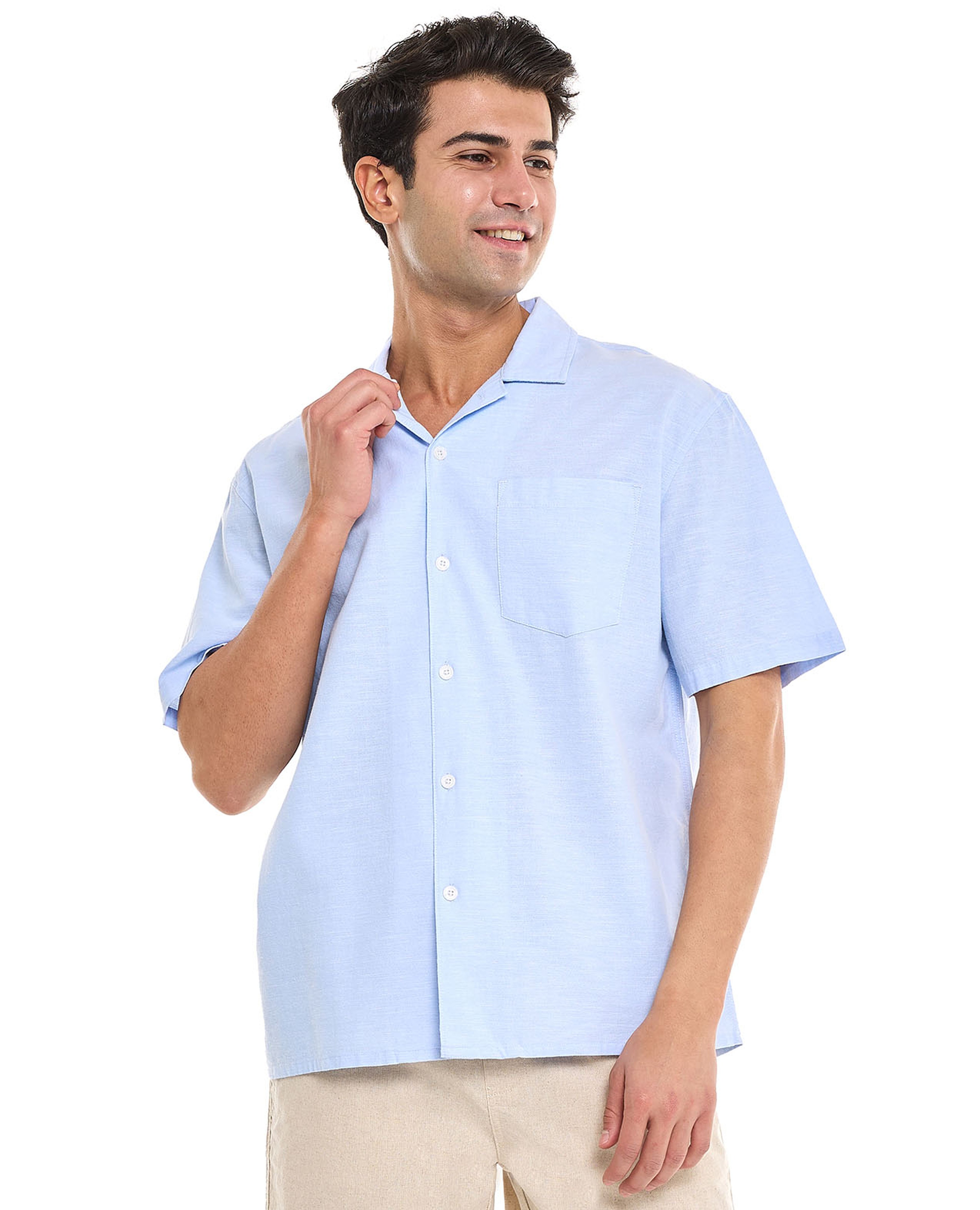 Solid Shirt With Spread Collar and Short Sleeves