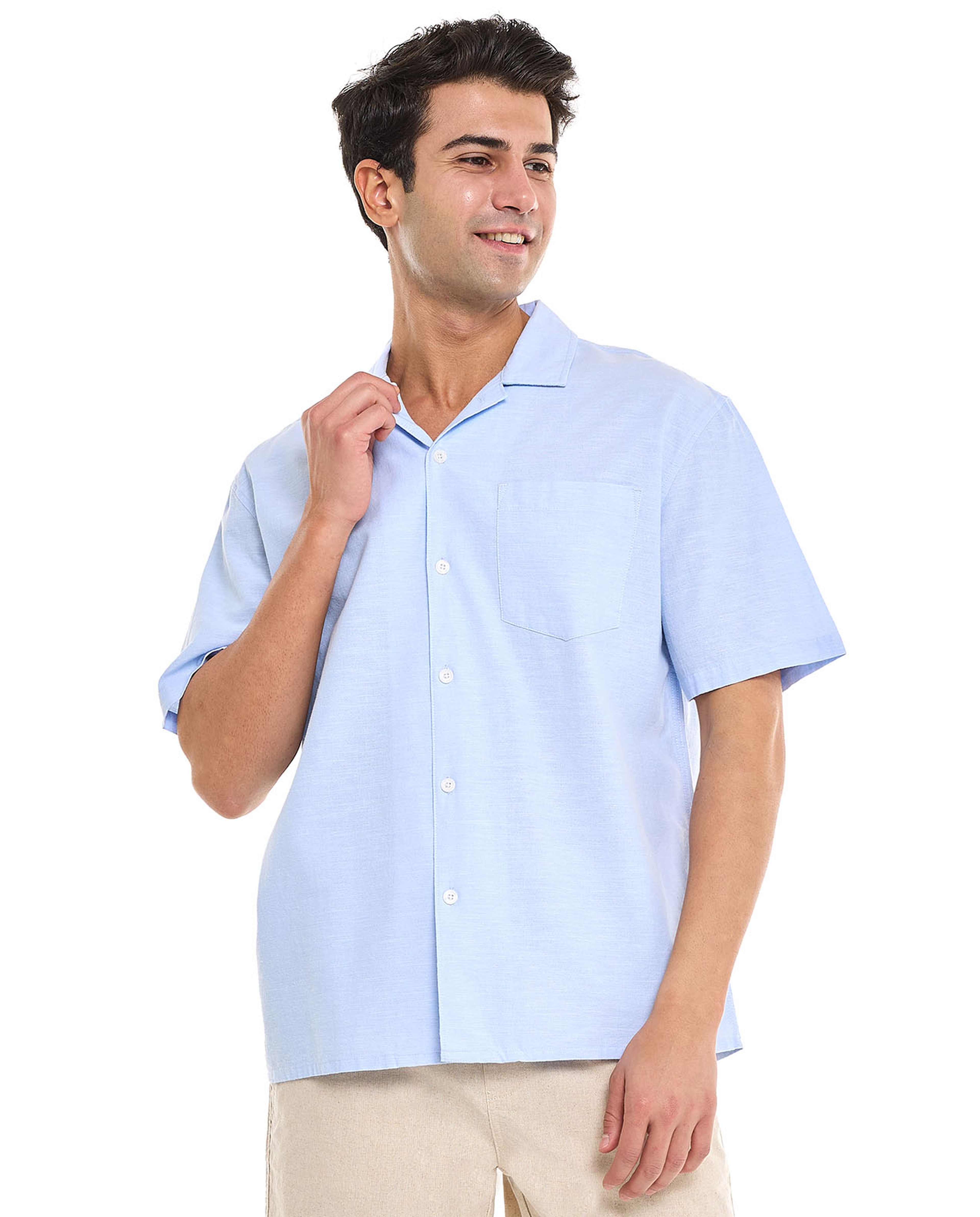 Solid Shirt With Spread Collar and Short Sleeves