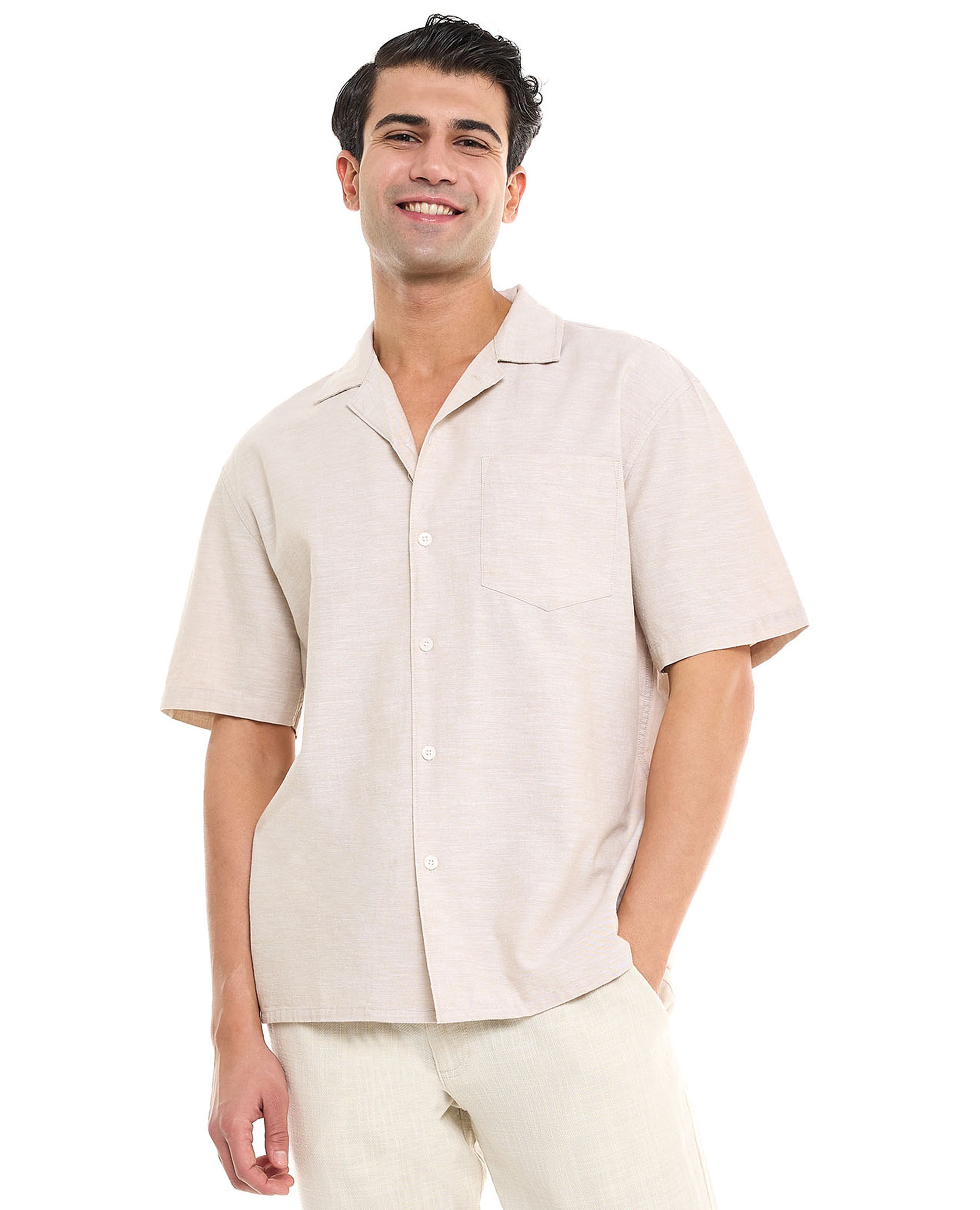 Solid Shirt With Spread Collar and Short Sleeves