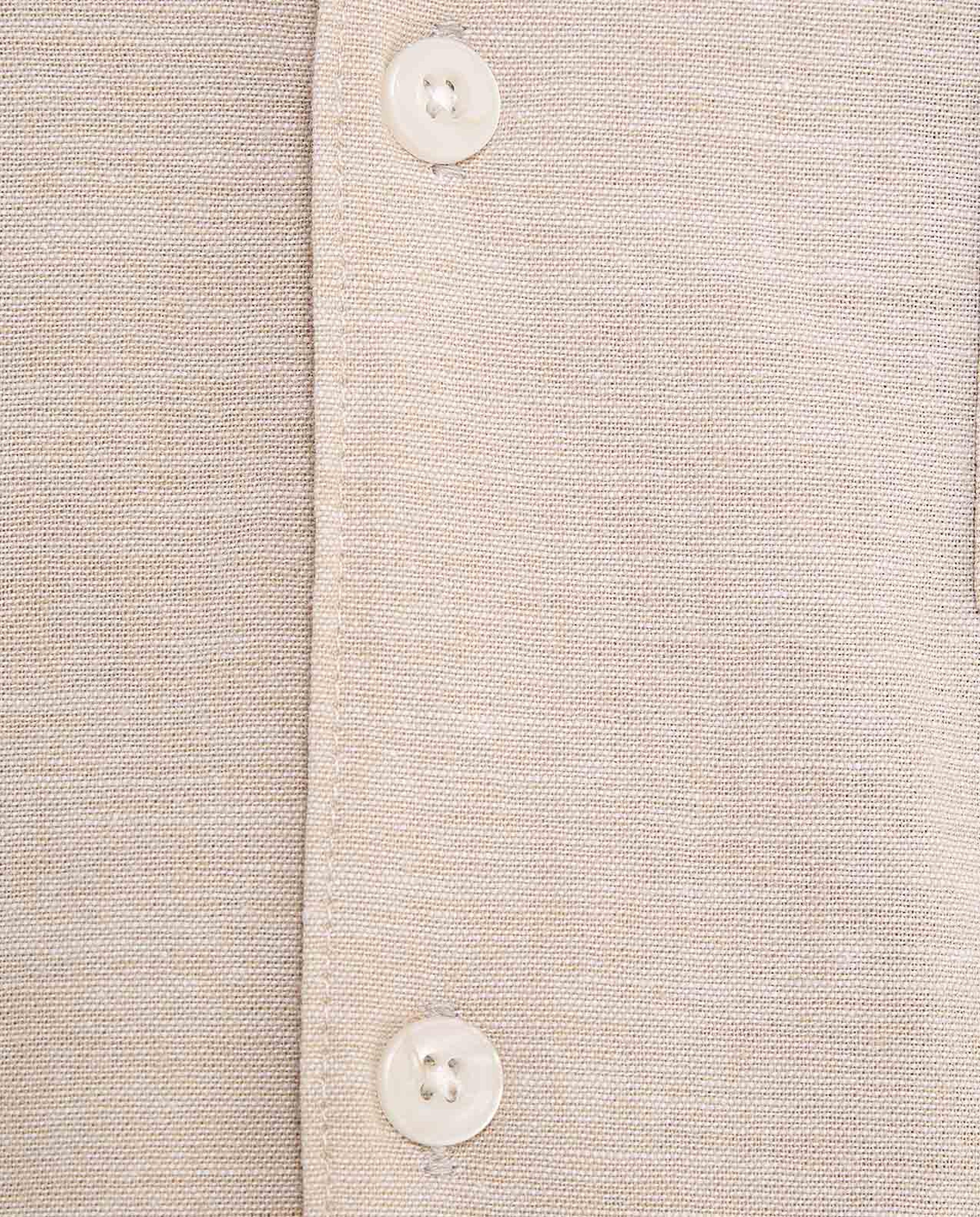 Solid Shirt With Spread Collar and Short Sleeves