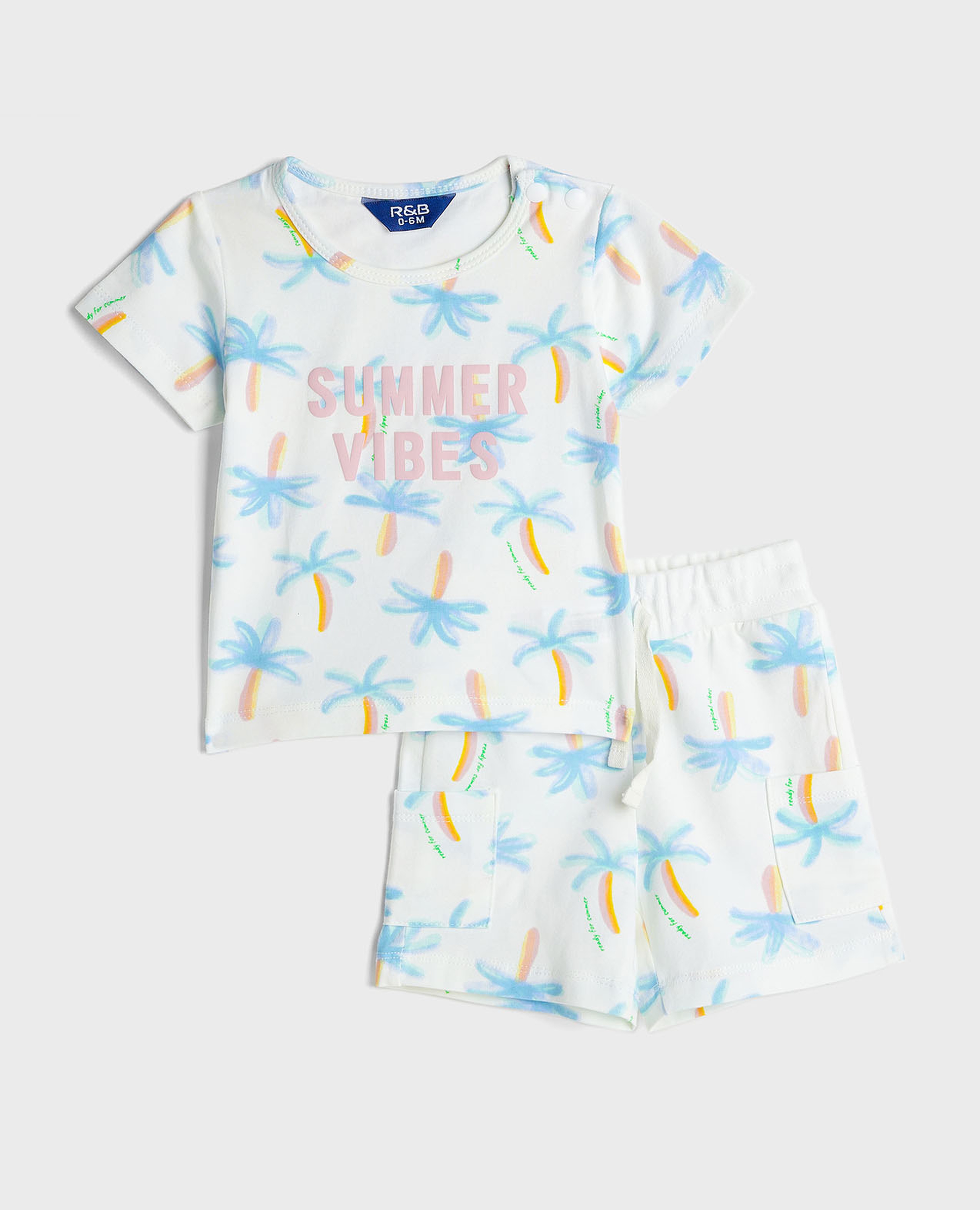 طقم تيشيرت بطبعة مع شورت