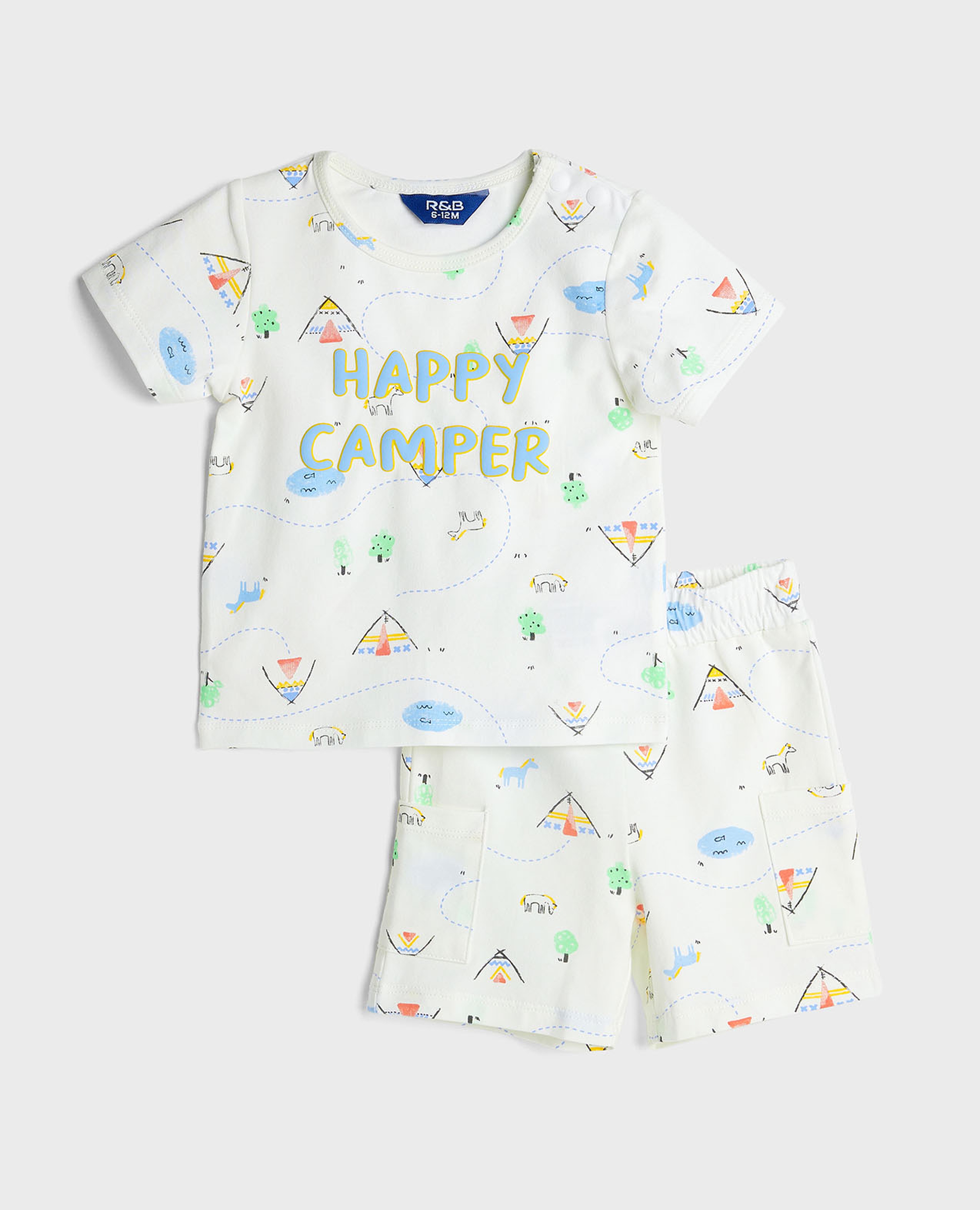 طقم تيشيرت بطبعة مع شورت