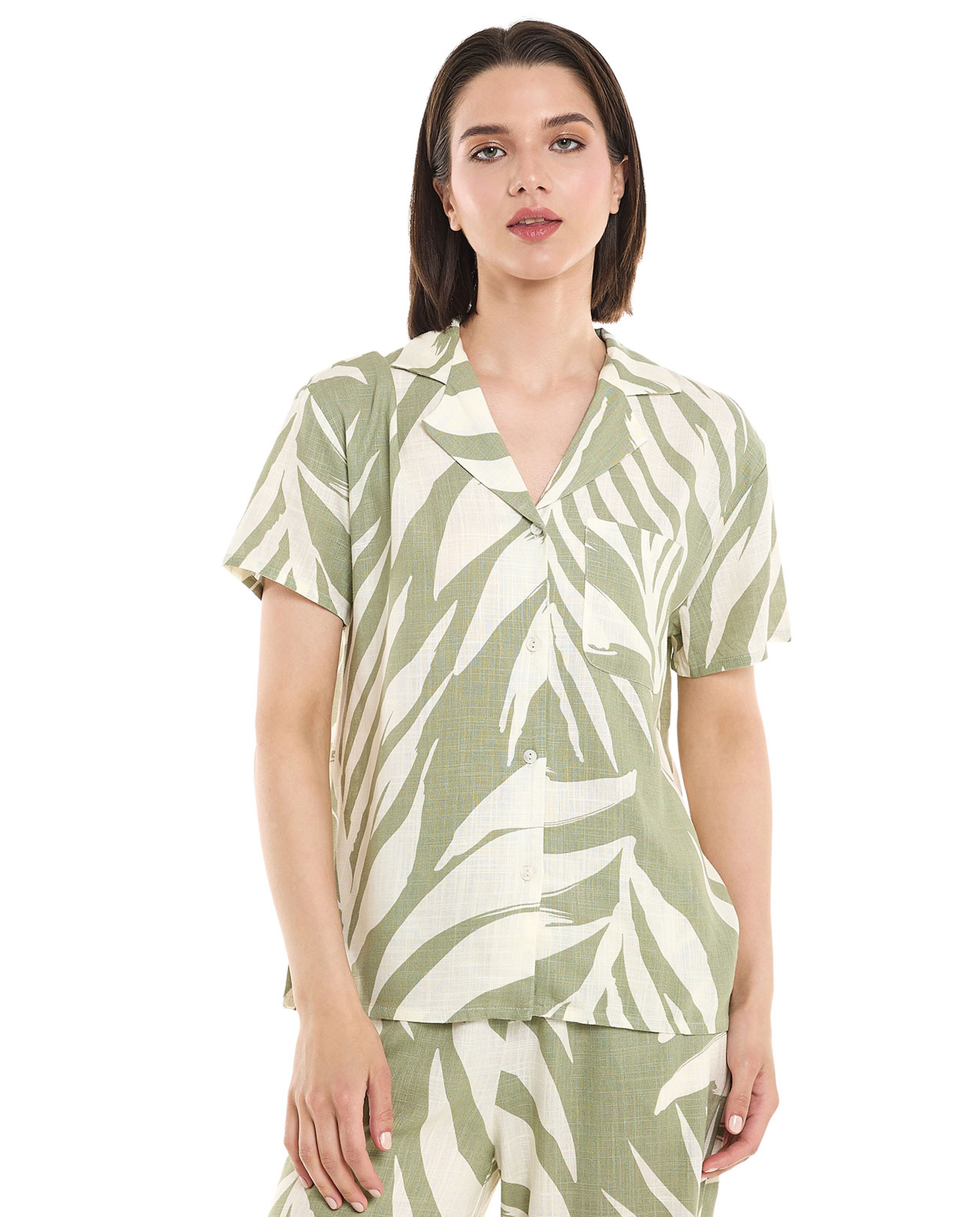 Patterned Shirt with Revere Collar and Short Sleeves