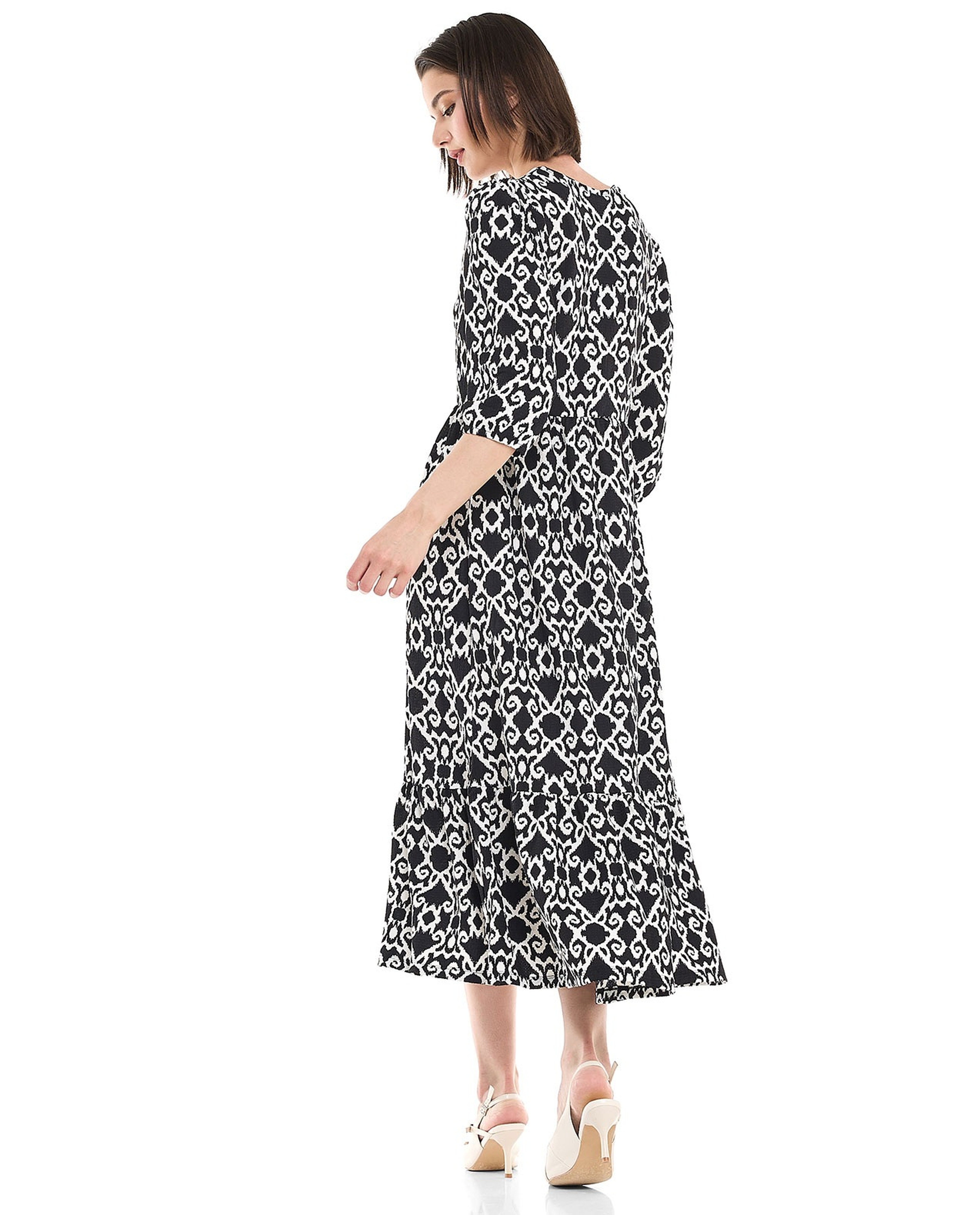 Printed Midi Dress with V-Neck and 3/4 Sleeves
