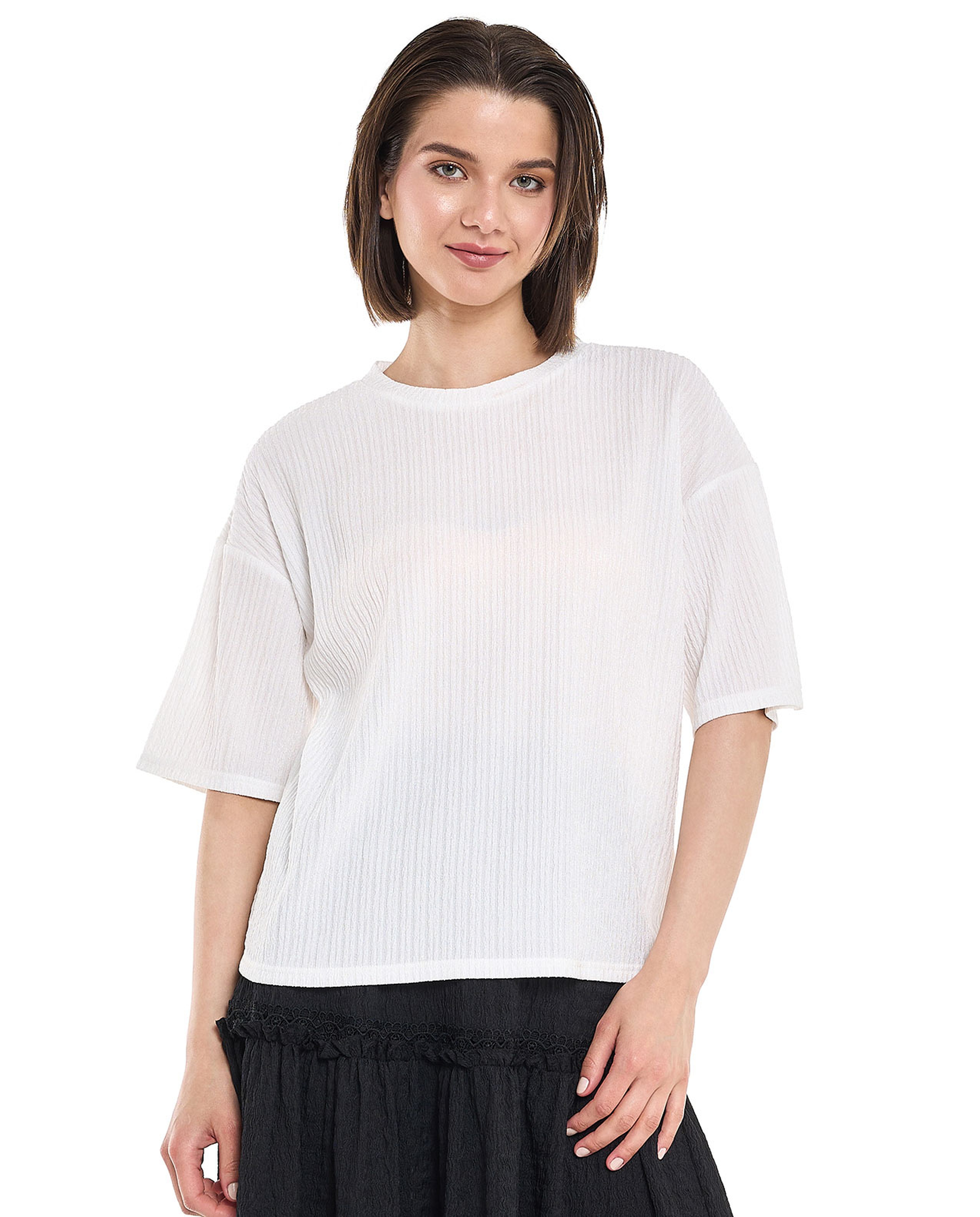 Textured Top with Crew Neck and Short Sleeves