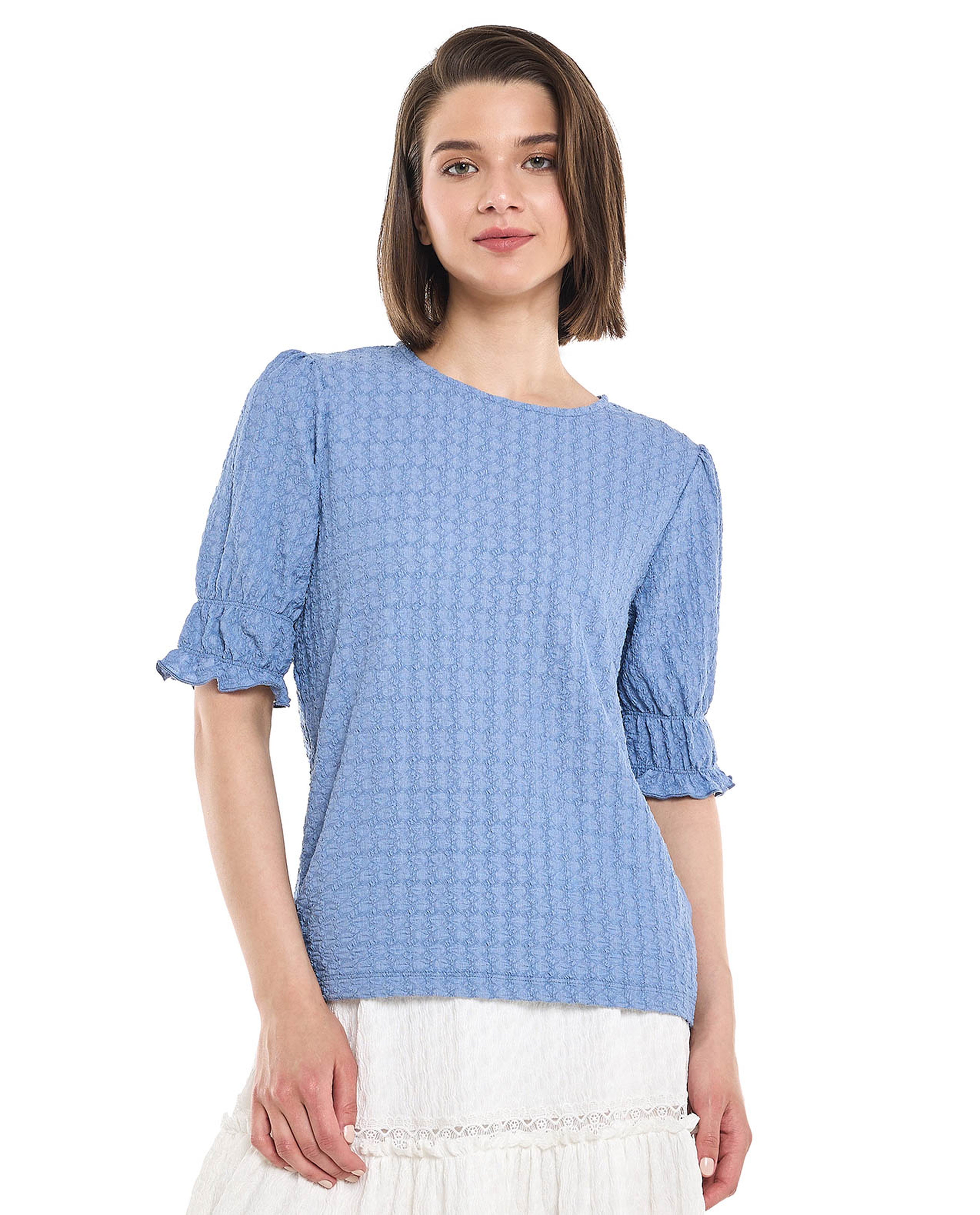 Textured Top with Crew Neck and Short Sleeves