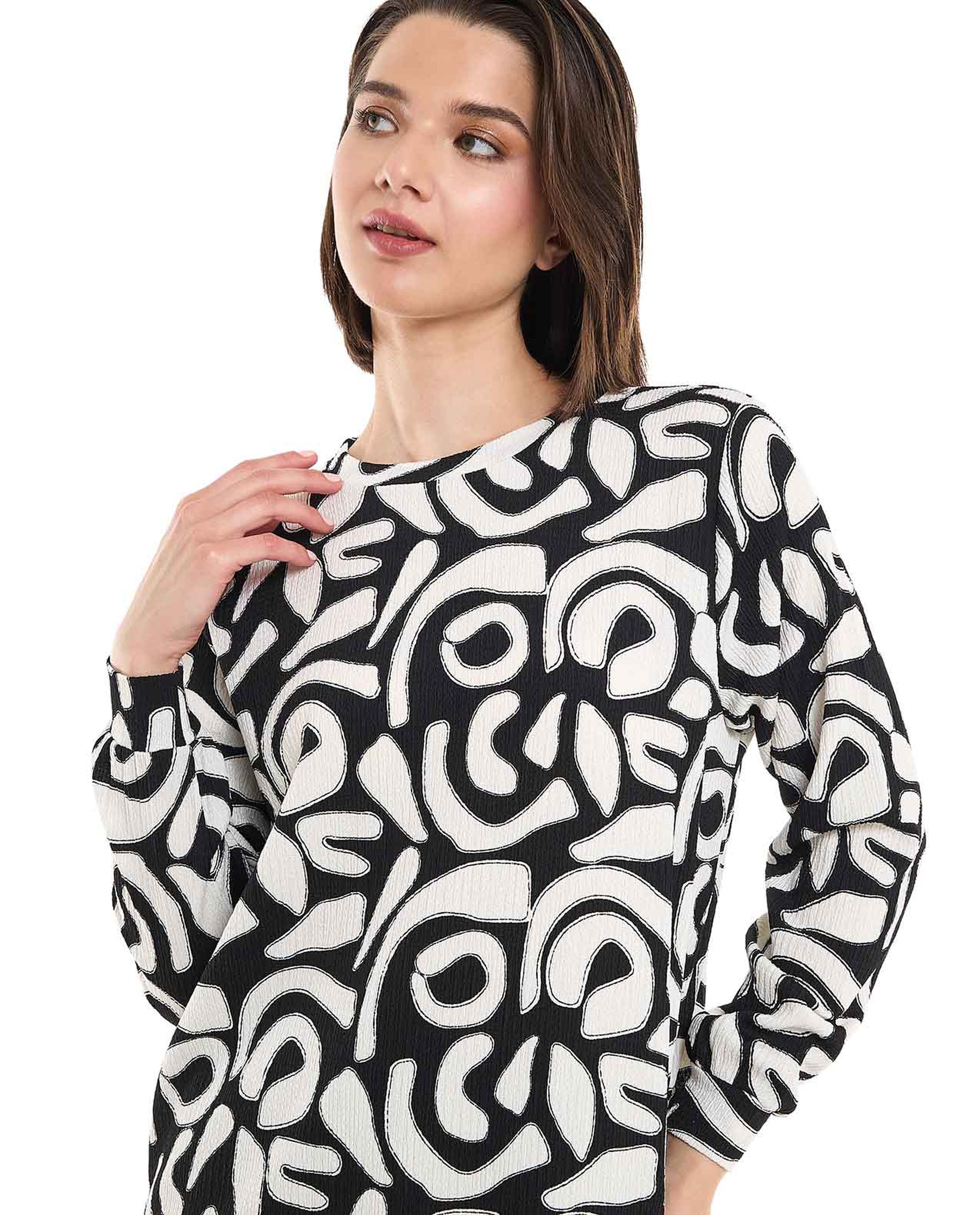 Patterned Tunic with Crew Neck and Long Sleeves