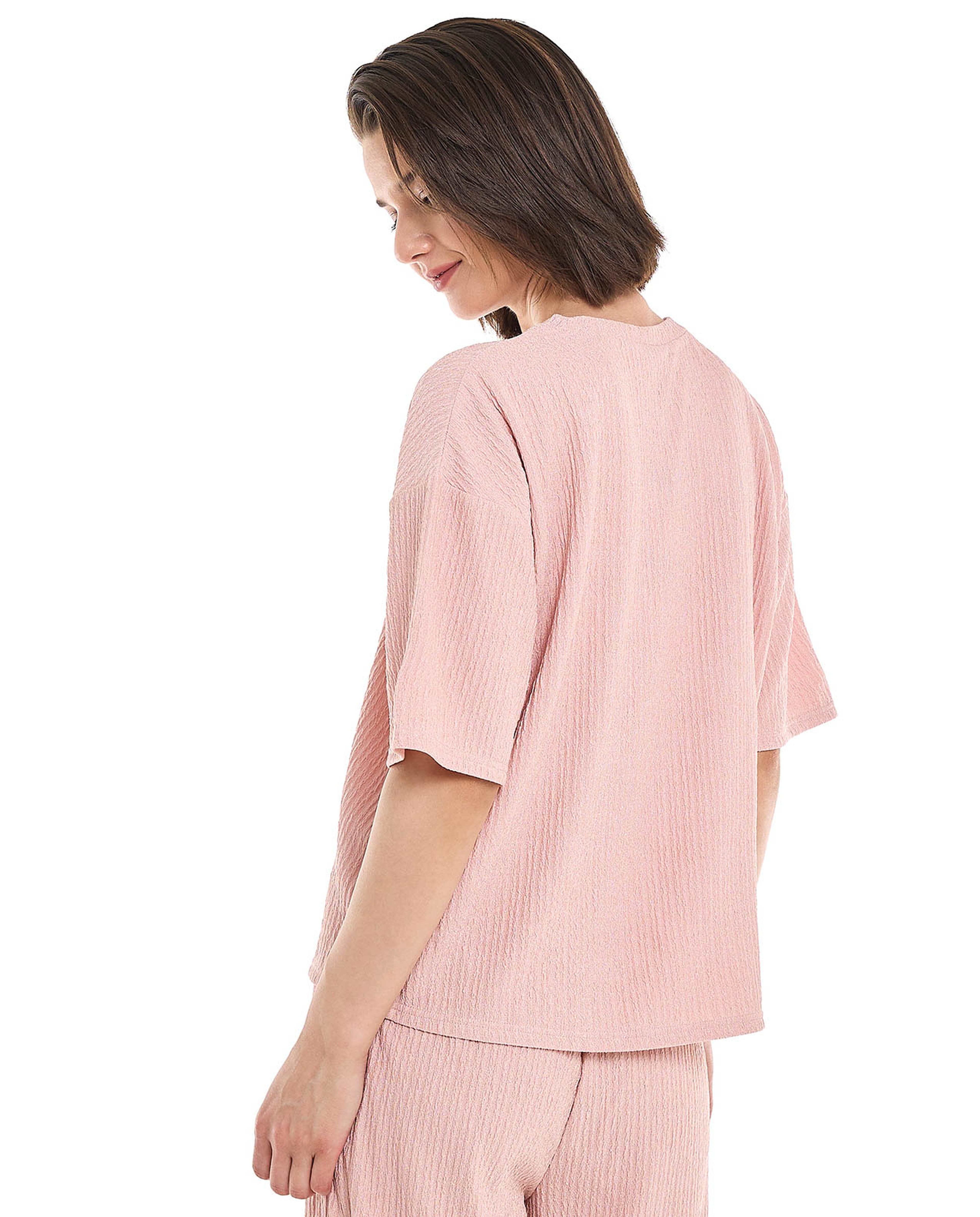 Textured Top with Crew Neck and Short Sleeves