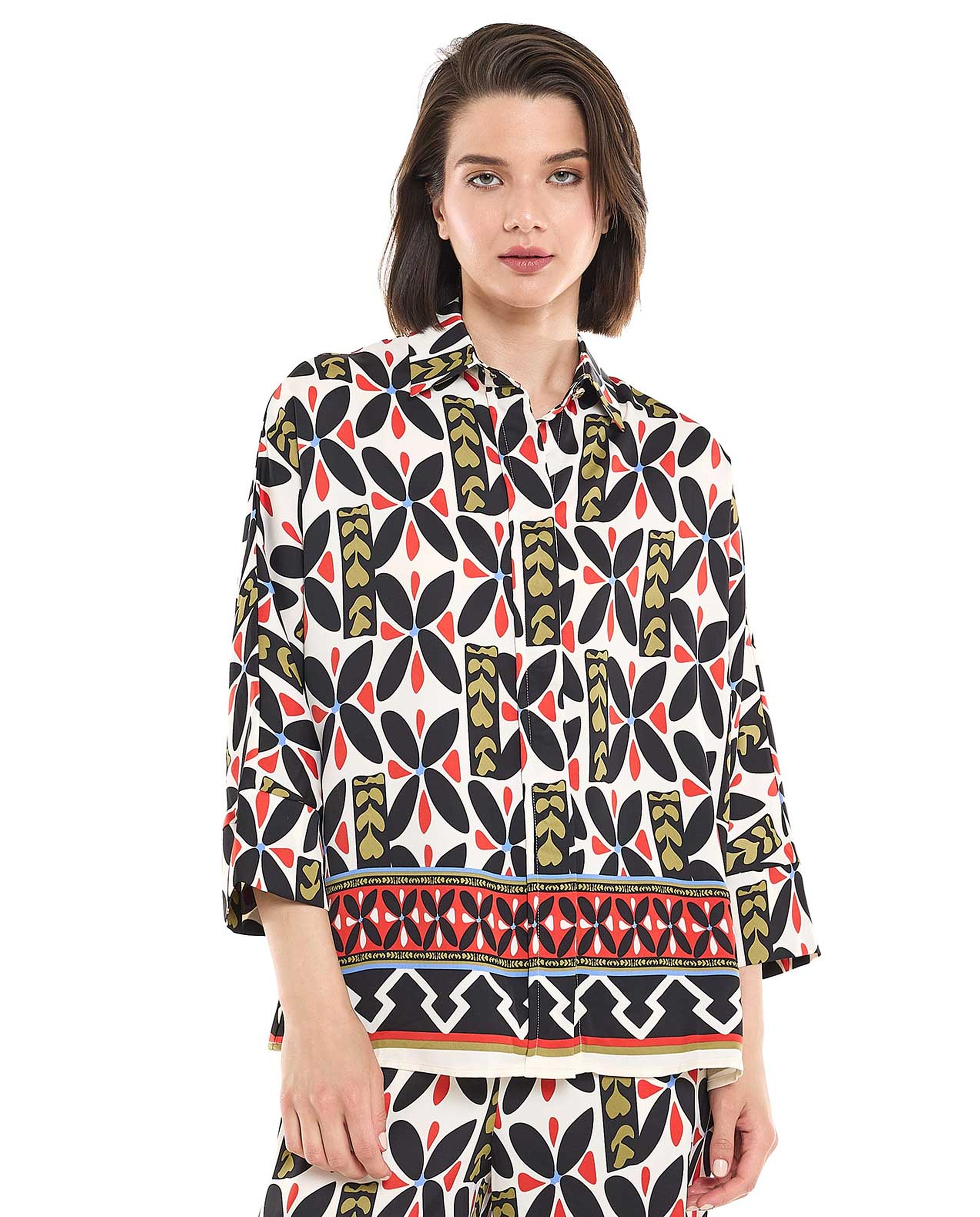 Patterned Shirt with Classic Collar and 3/4 Sleeves