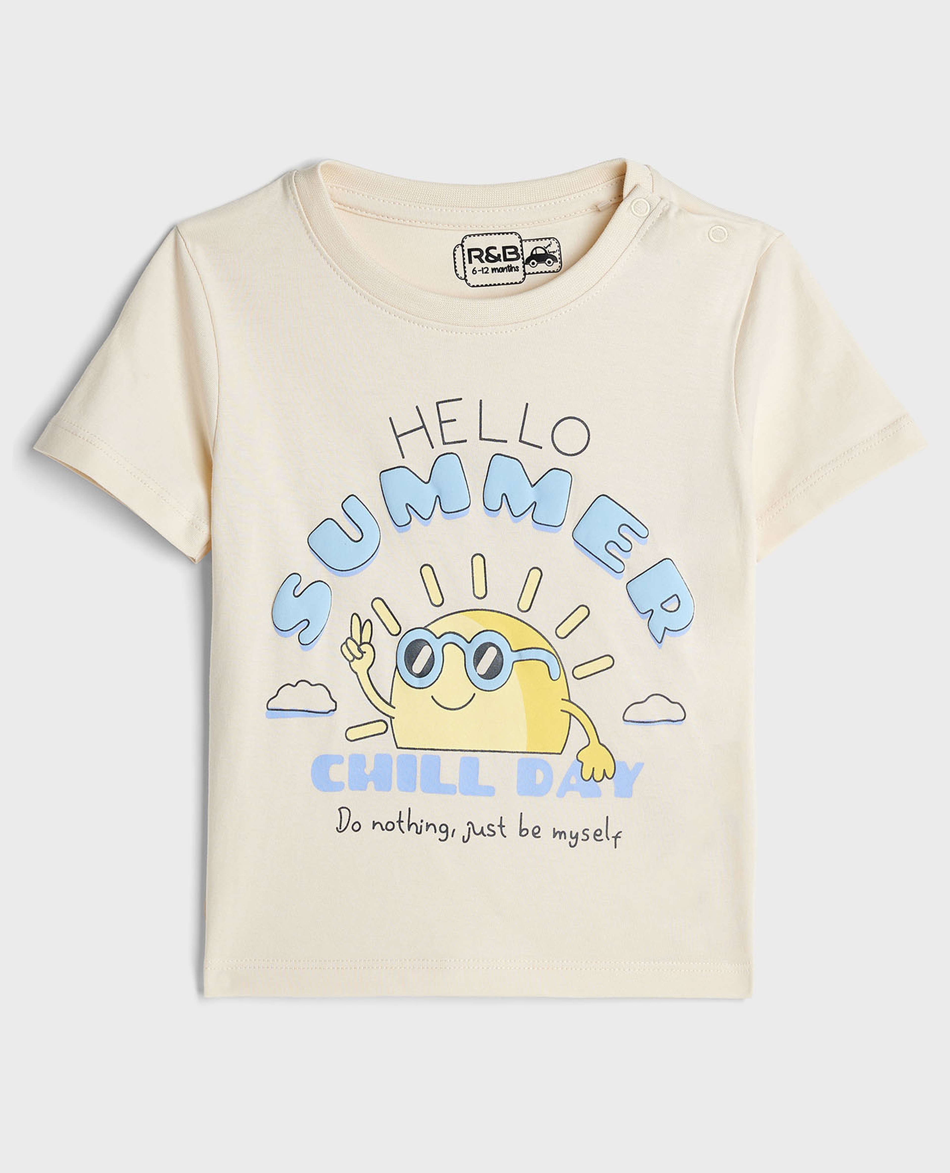 تيشيرت بياقة مستديرة وأكمام قصيرة وطبعة